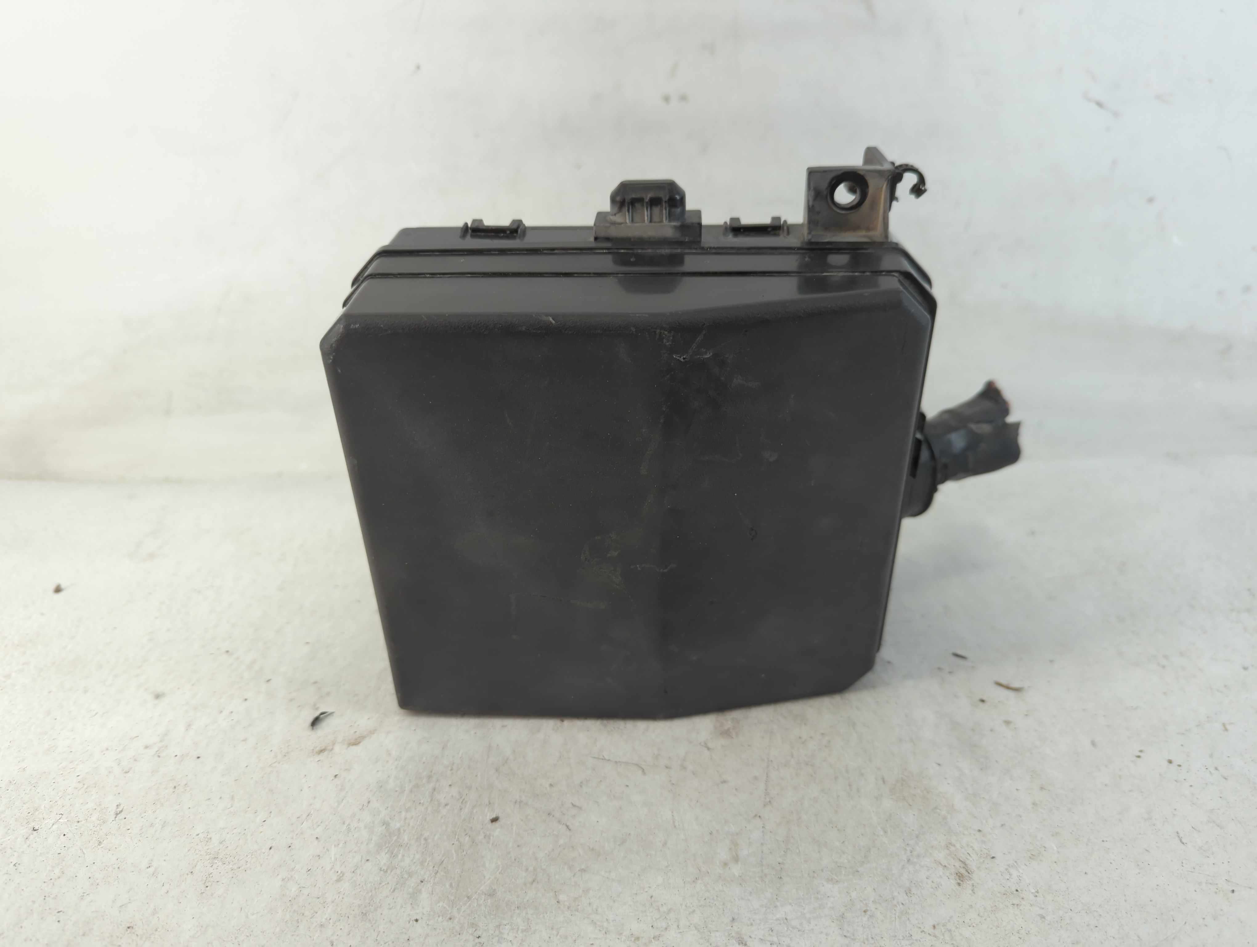 2012-2017 Mitsubishi Outlander Sport Fusebox Fuse Box Relay Module 784939 - Oemusedautoparts1.com