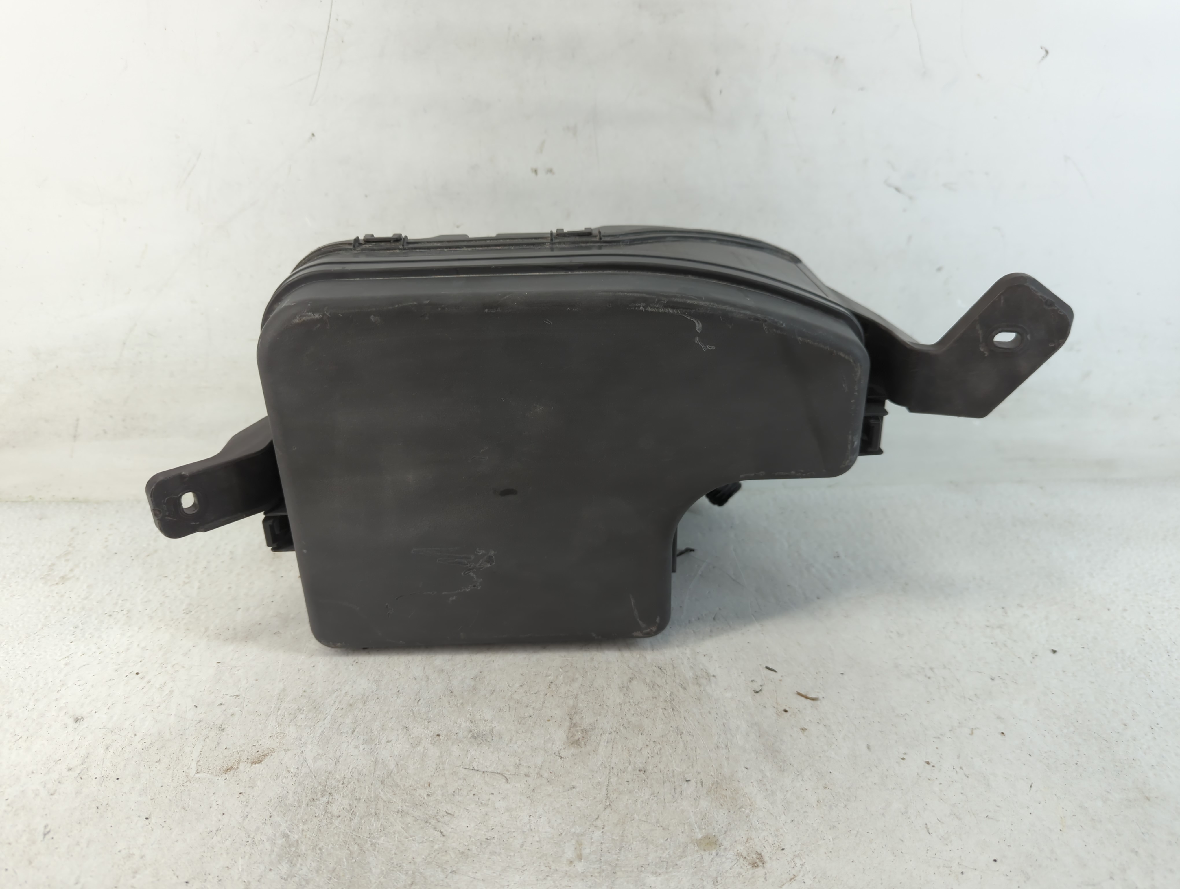 2014-2016 Mazda 3 Fusebox Fuse Box Relay Module F 005 V02 194 784940 - Oemusedautoparts1.com