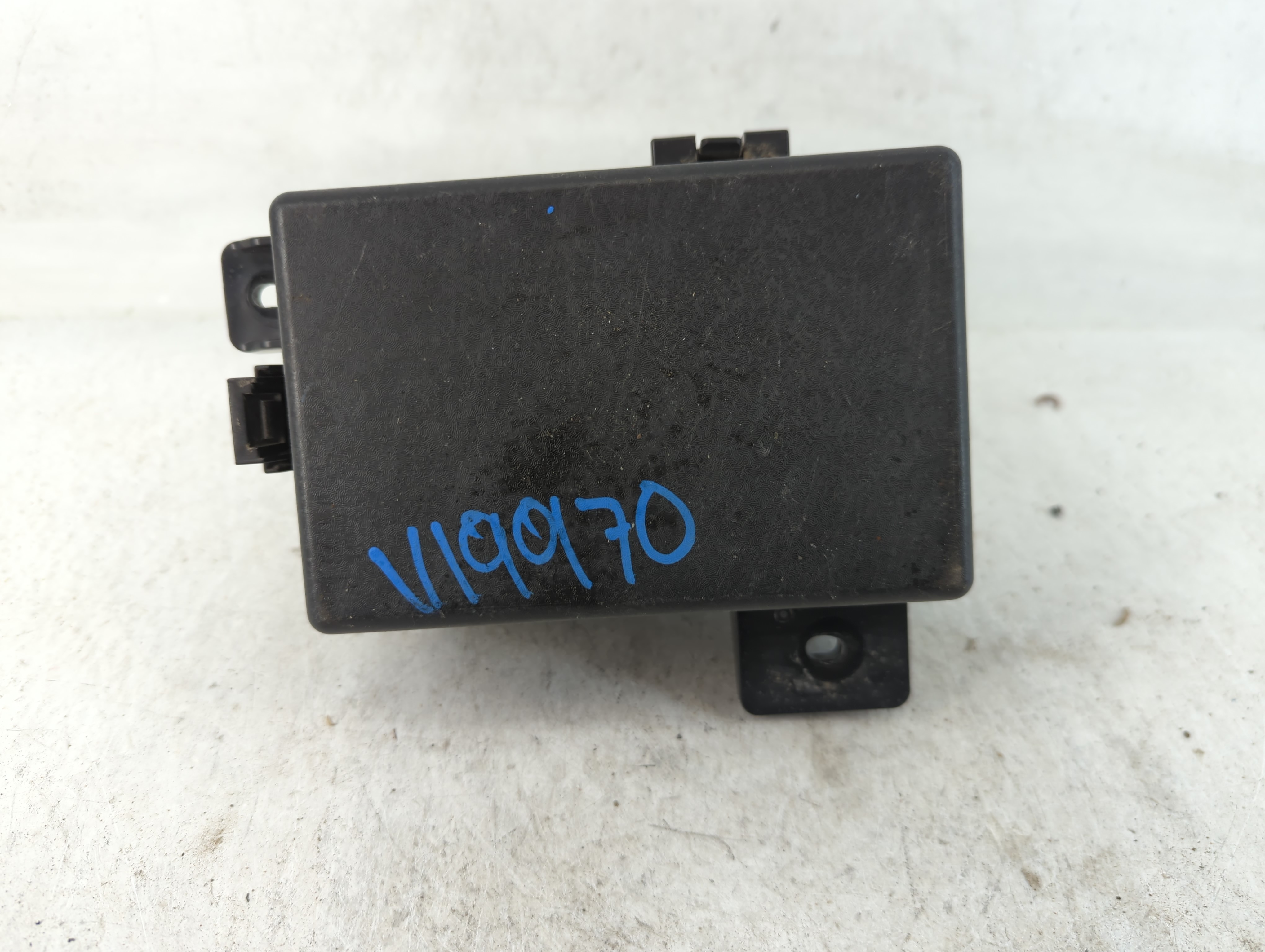 2010 Hyundai Genesis Fusebox Fuse Box Relay Module 91410 2m040 784952 - Oemusedautoparts1.com