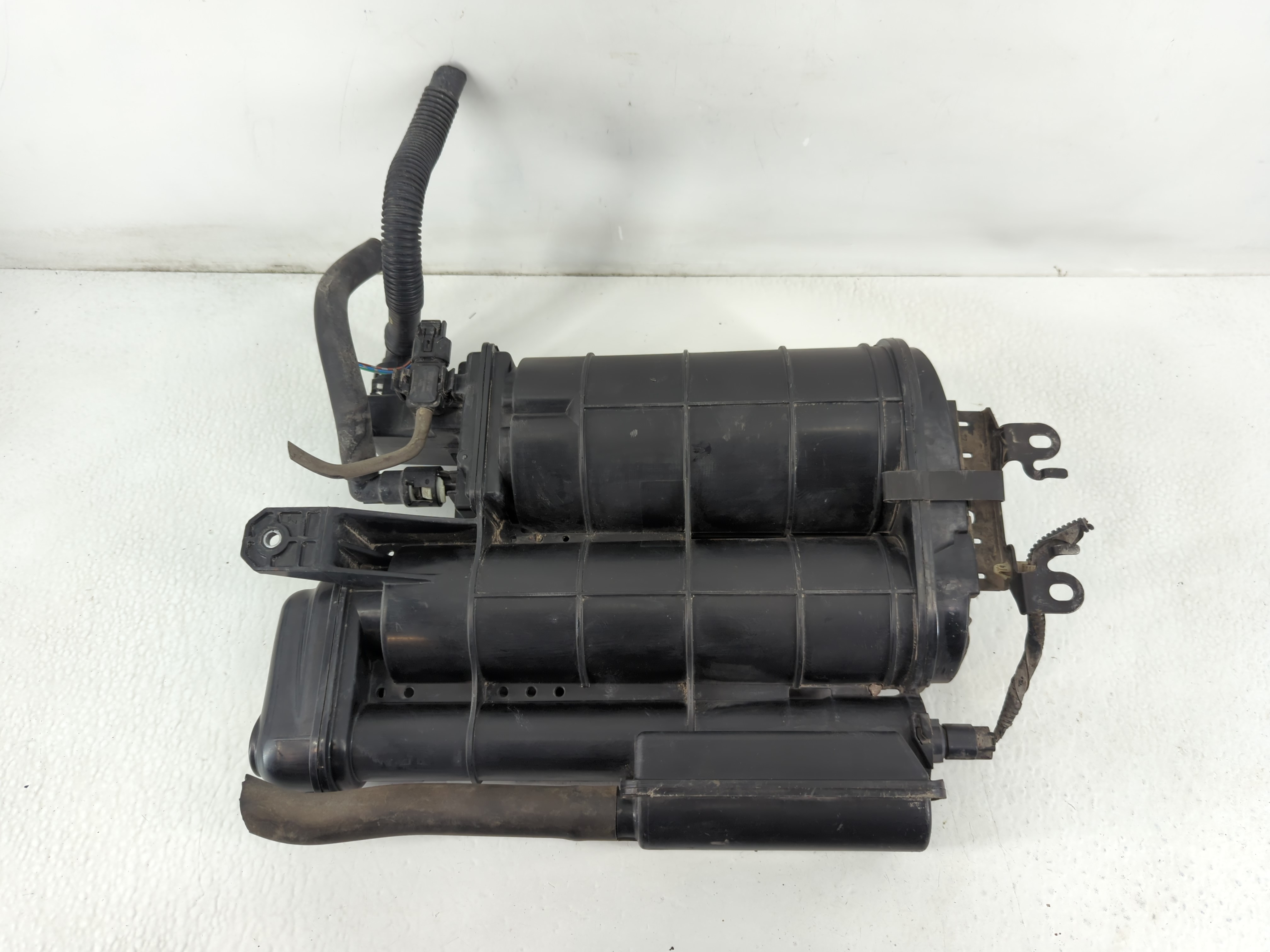 2015 Audi Q7 Fuel Vapor Charcoal Canister 784964 - Oemusedautoparts1.com