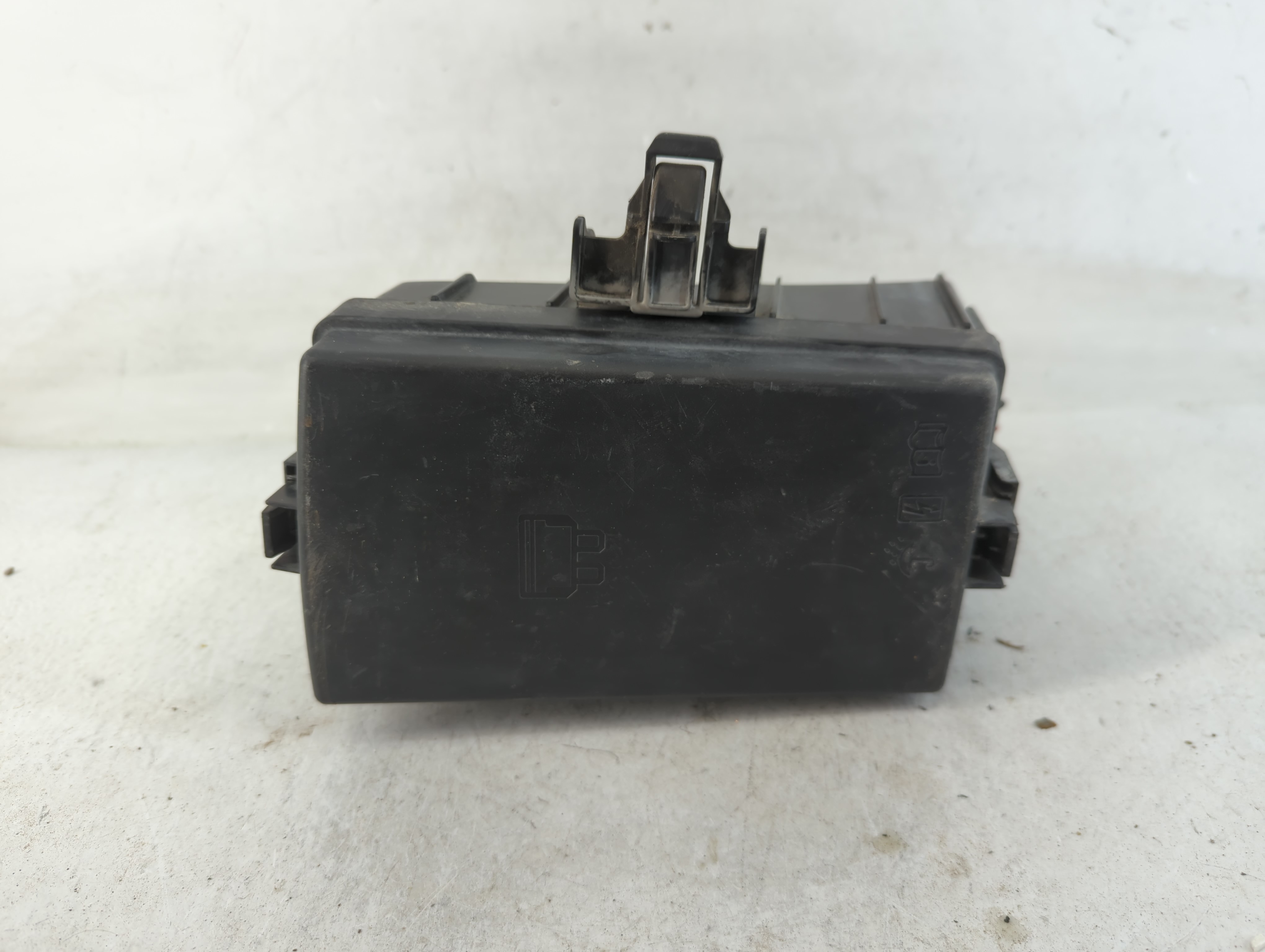 Picture of 2015-2018 Audi A3 Fusebox Fuse Box Relay Module 6351-2386 784977