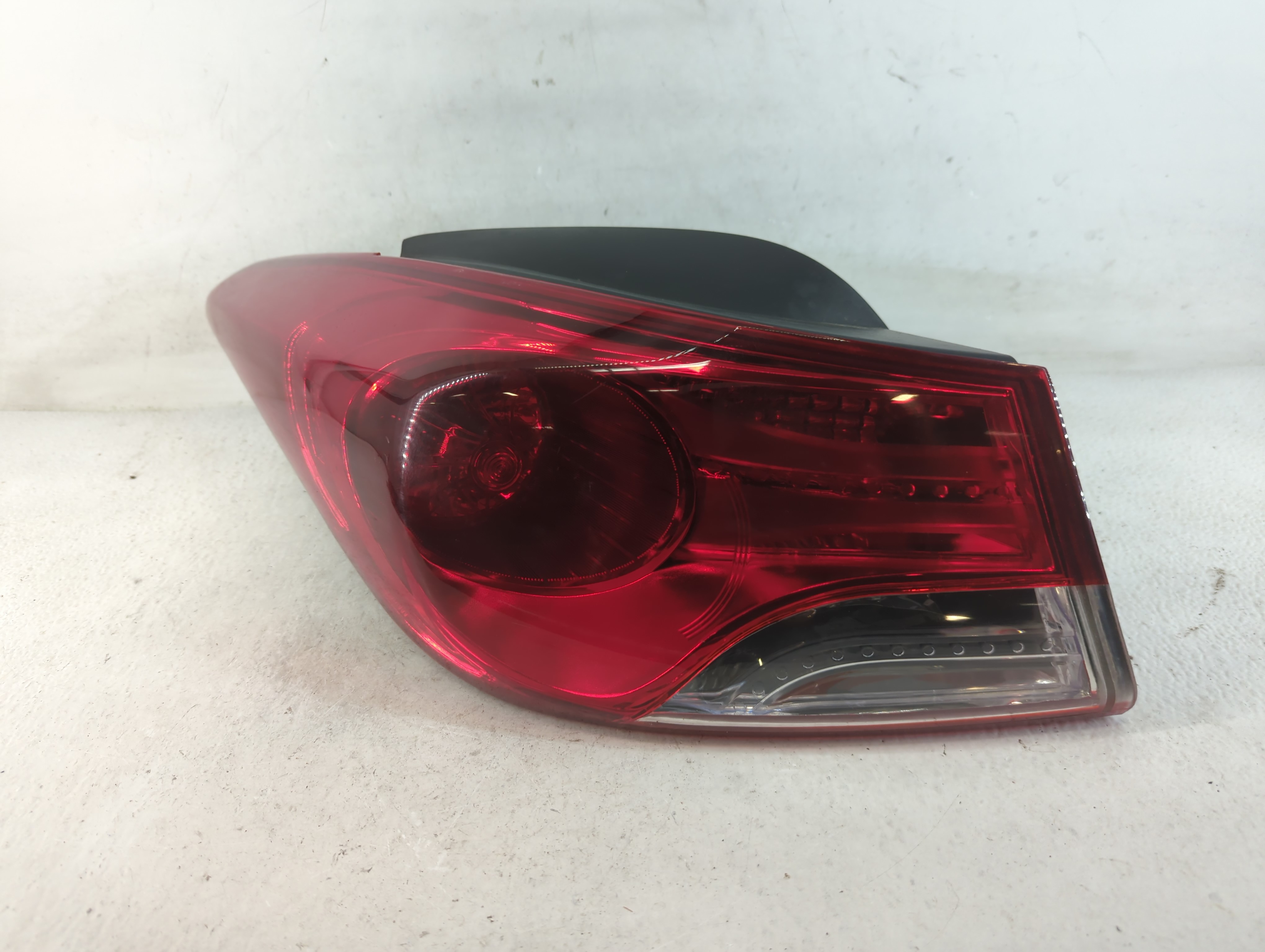 2011-2013 Hyundai Elantra Driver Left Side Tail Light Taillight Oem 785065 - Oemusedautoparts1.com