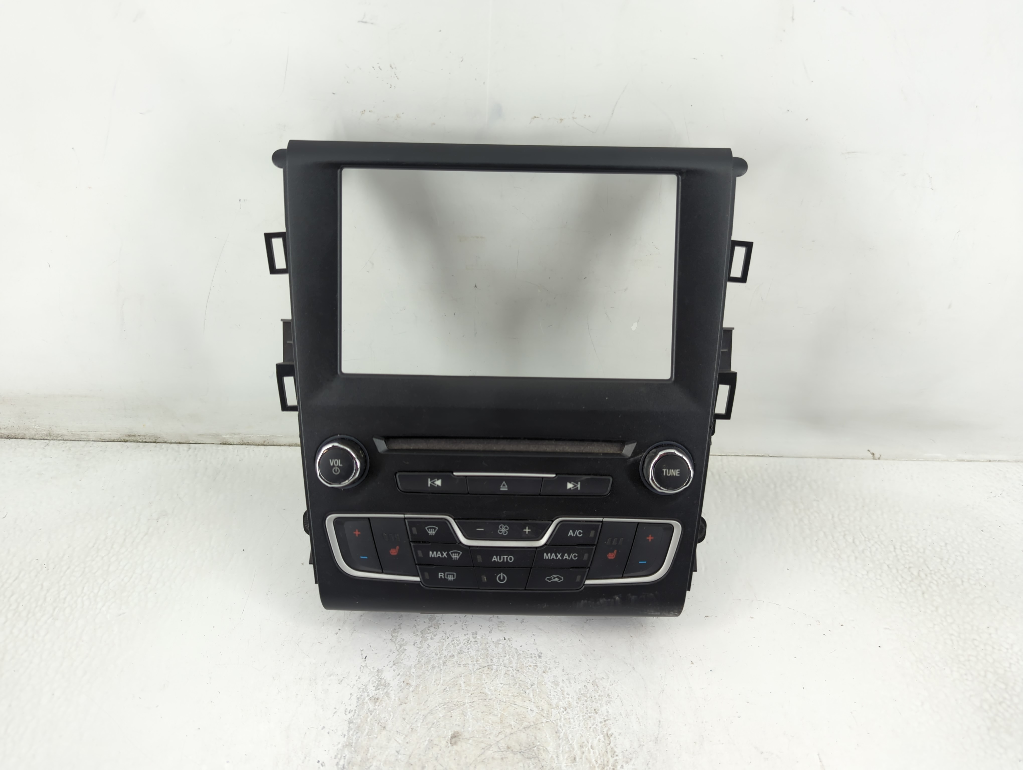 2017-2020 Ford Fusion Radio Control Panel 785130 - Oemusedautoparts1.com