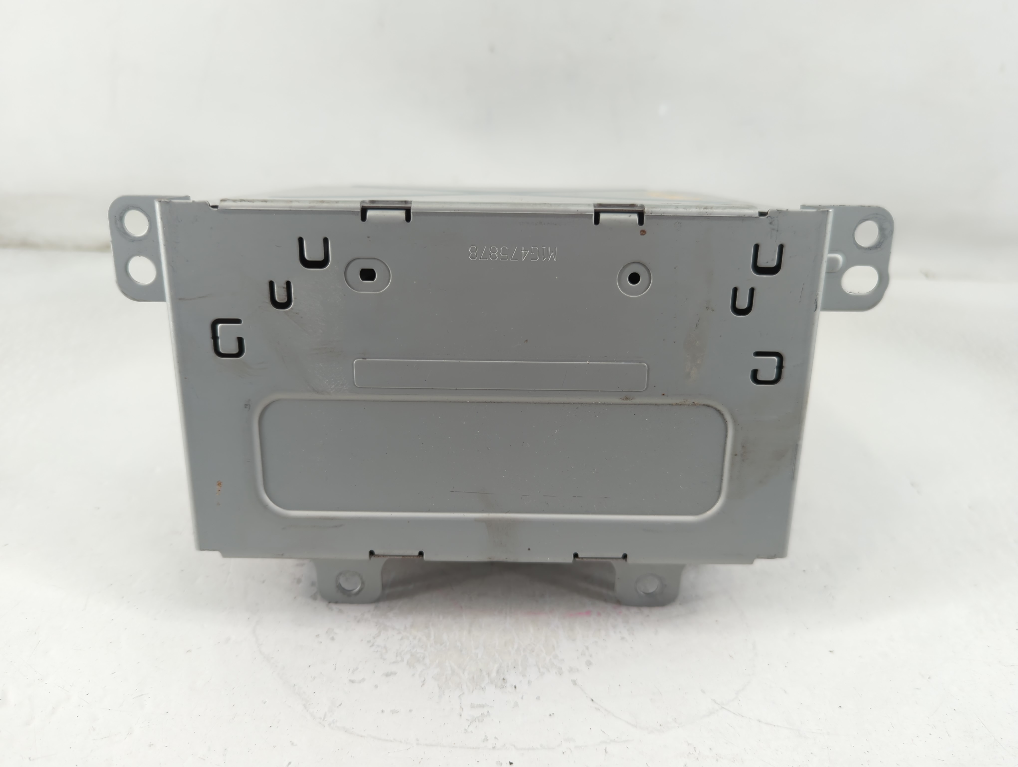 2016-2016 Chevrolet Equinox Am Fm Cd Player Radio Receiver 785157 - Oemusedautoparts1.com
