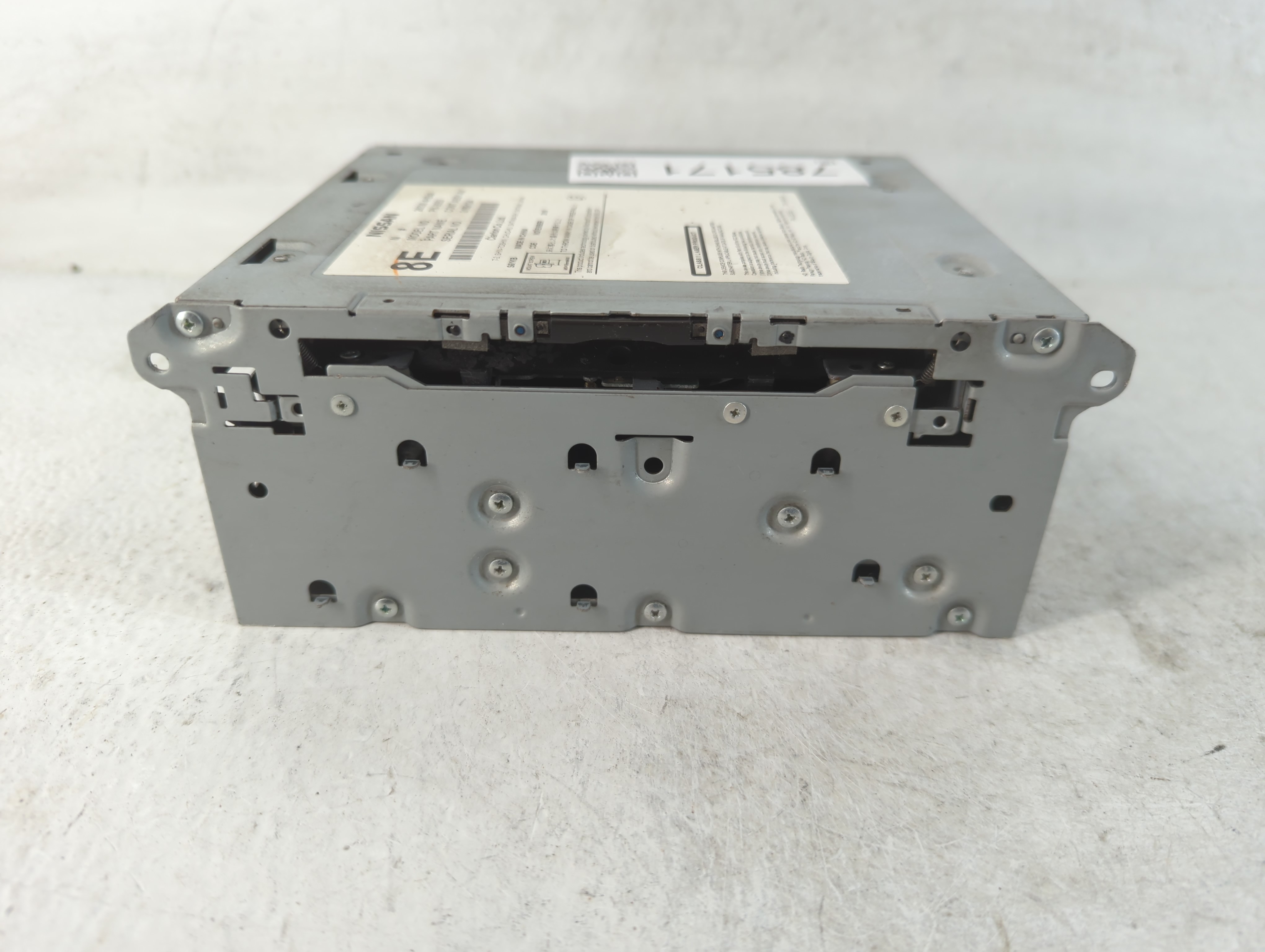 2016-2018 Infiniti Q50 Am Fm Cd Player Radio Receiver 785171 - Oemusedautoparts1.com