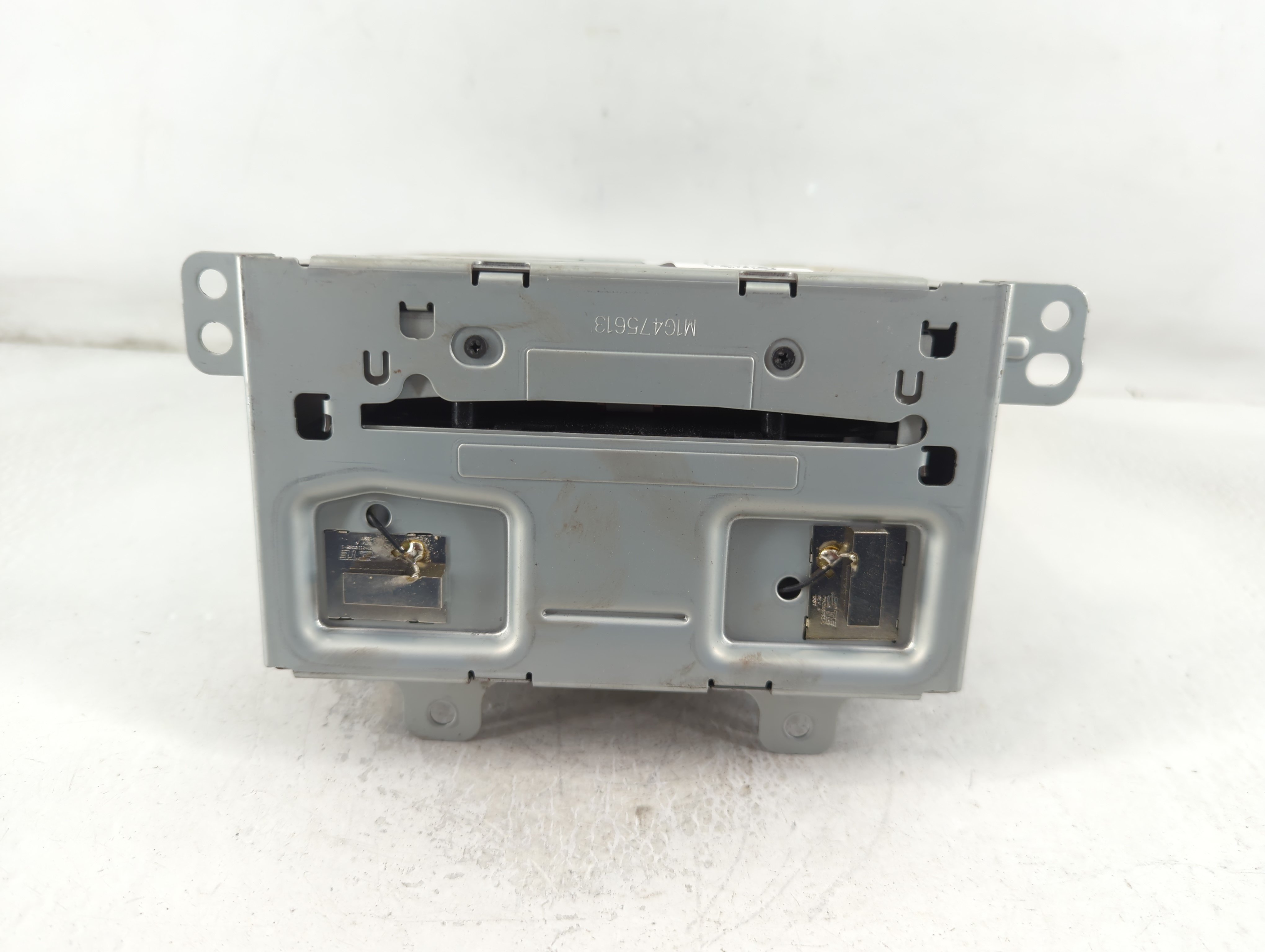 2013-2014 Buick Encore Am Fm Cd Player Radio Receiver 785179 - Oemusedautoparts1.com