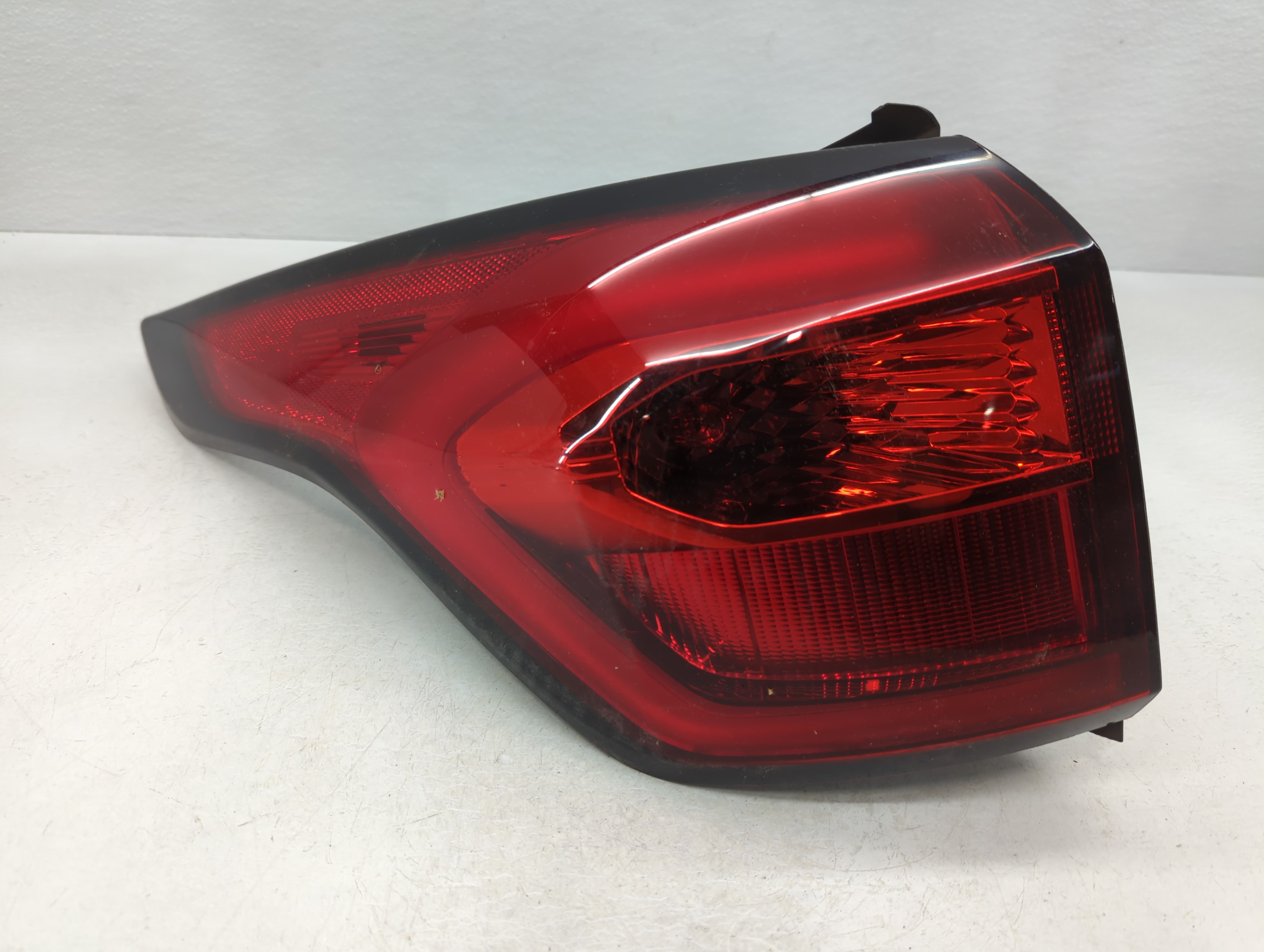 Picture of 2019-2019 Ford Escape Driver Left Side Tail Light Taillight Oem 785217