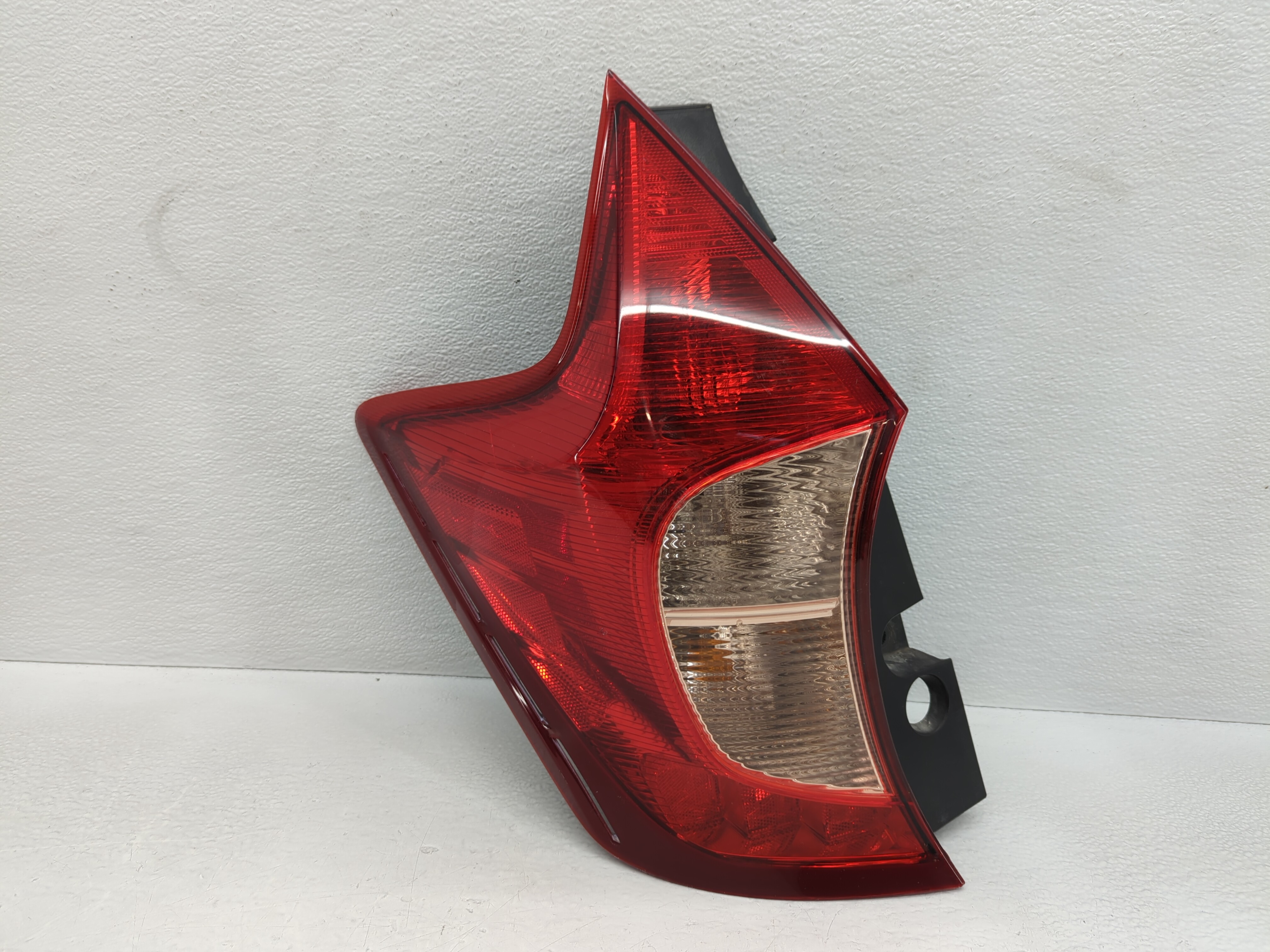 Picture of Nissan Versa Driver Left Side Tail Light Taillight Oem 785233