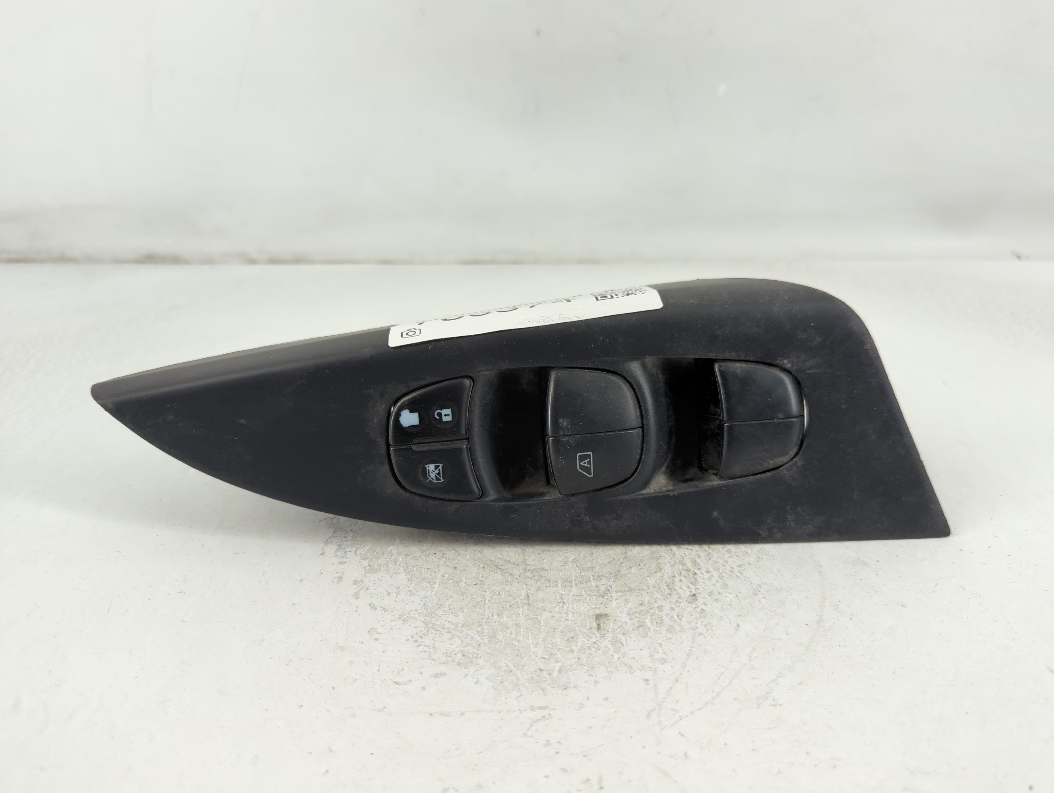 2013-2019 Nissan Sentra Driver Left Door Master Power Window Switch 785374 - Oemusedautoparts1.com