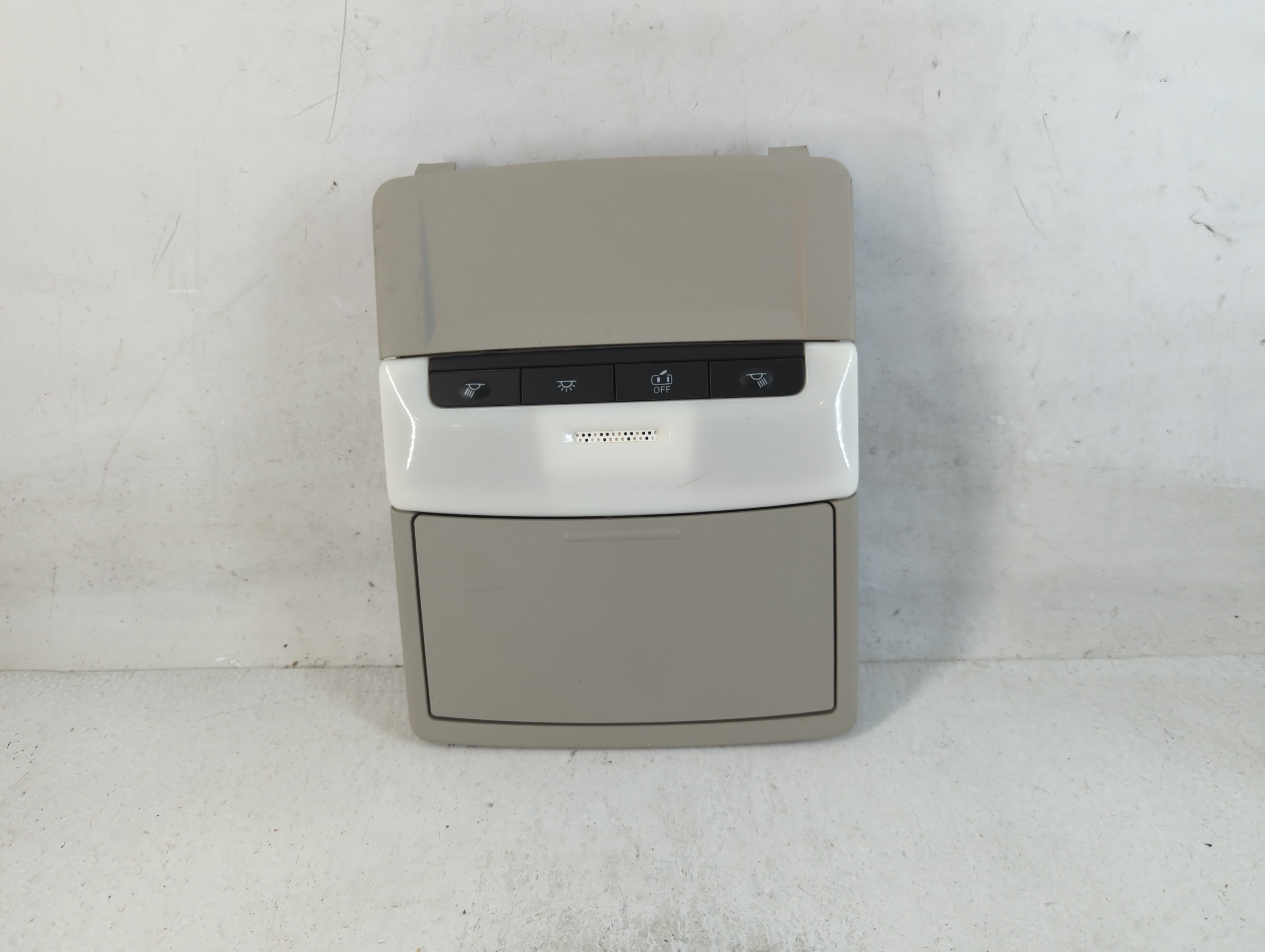 2022 Nissan Altima Overhead Roof Console 785397 - Oemusedautoparts1.com