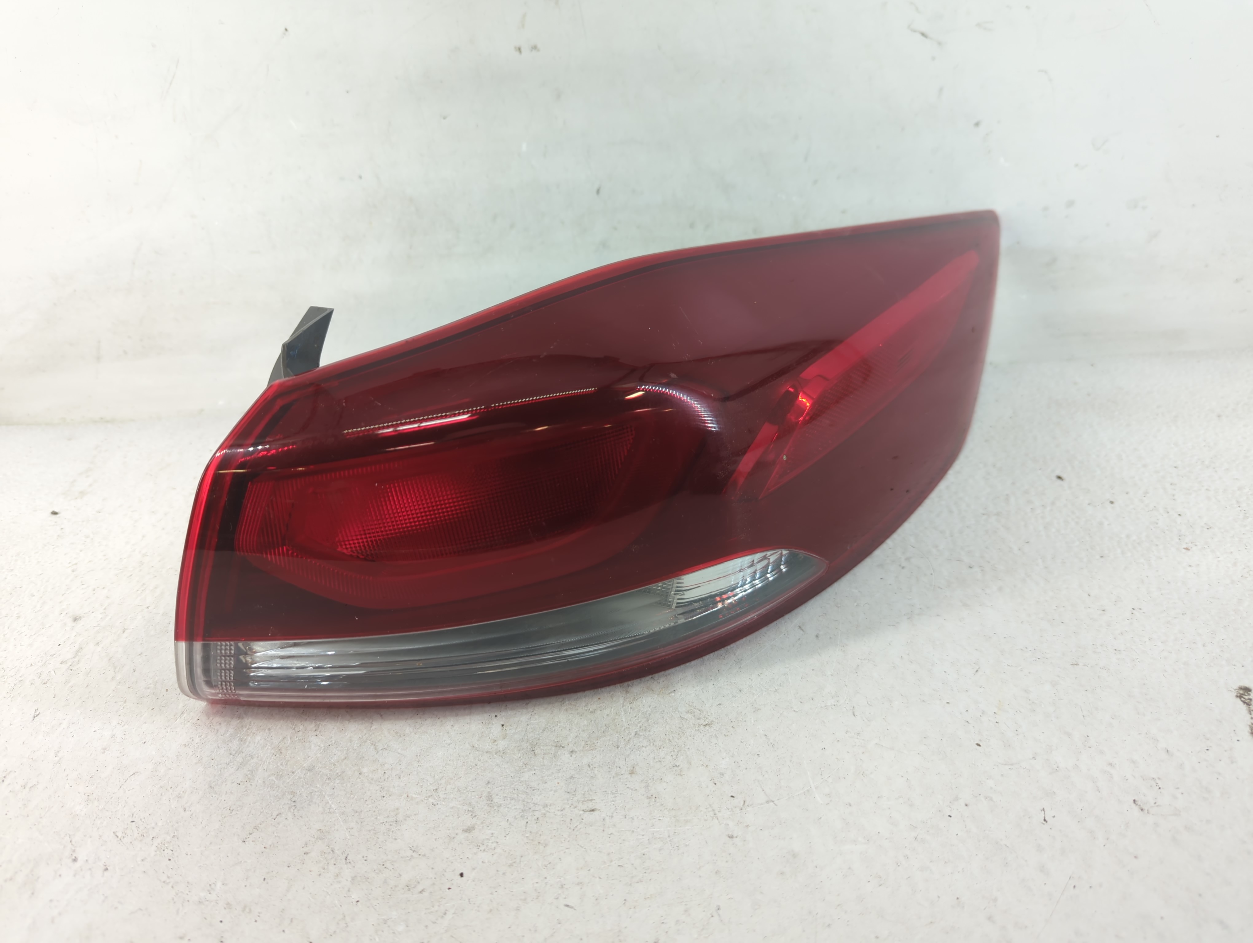 Hyundai Elantra Passenger Right Side Tail Light Taillight Oem 785415 - Oemusedautoparts1.com