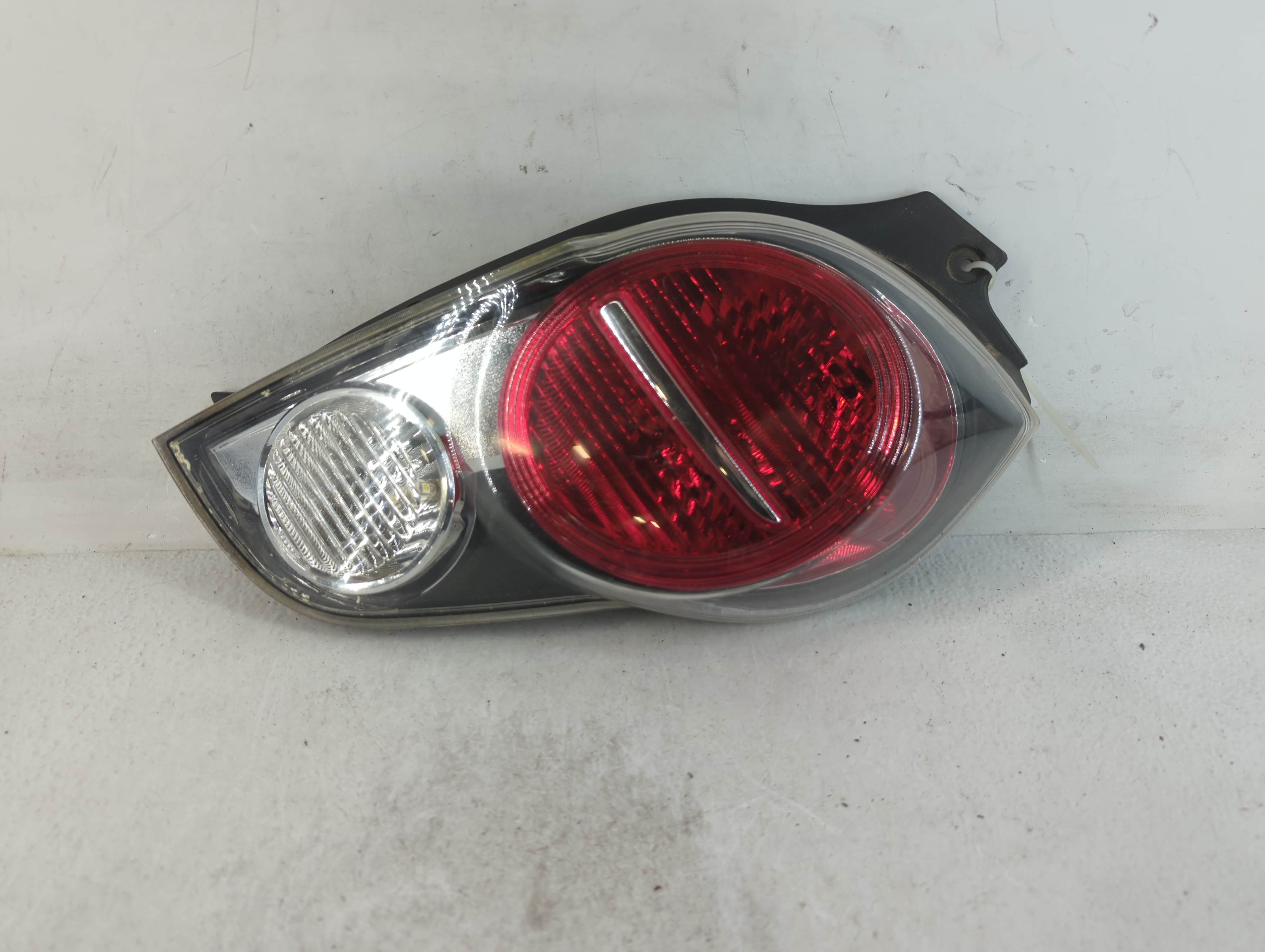 Picture of 2013-2015 Chevrolet Spark Passenger Right Side Tail Light Taillight Oem 785448