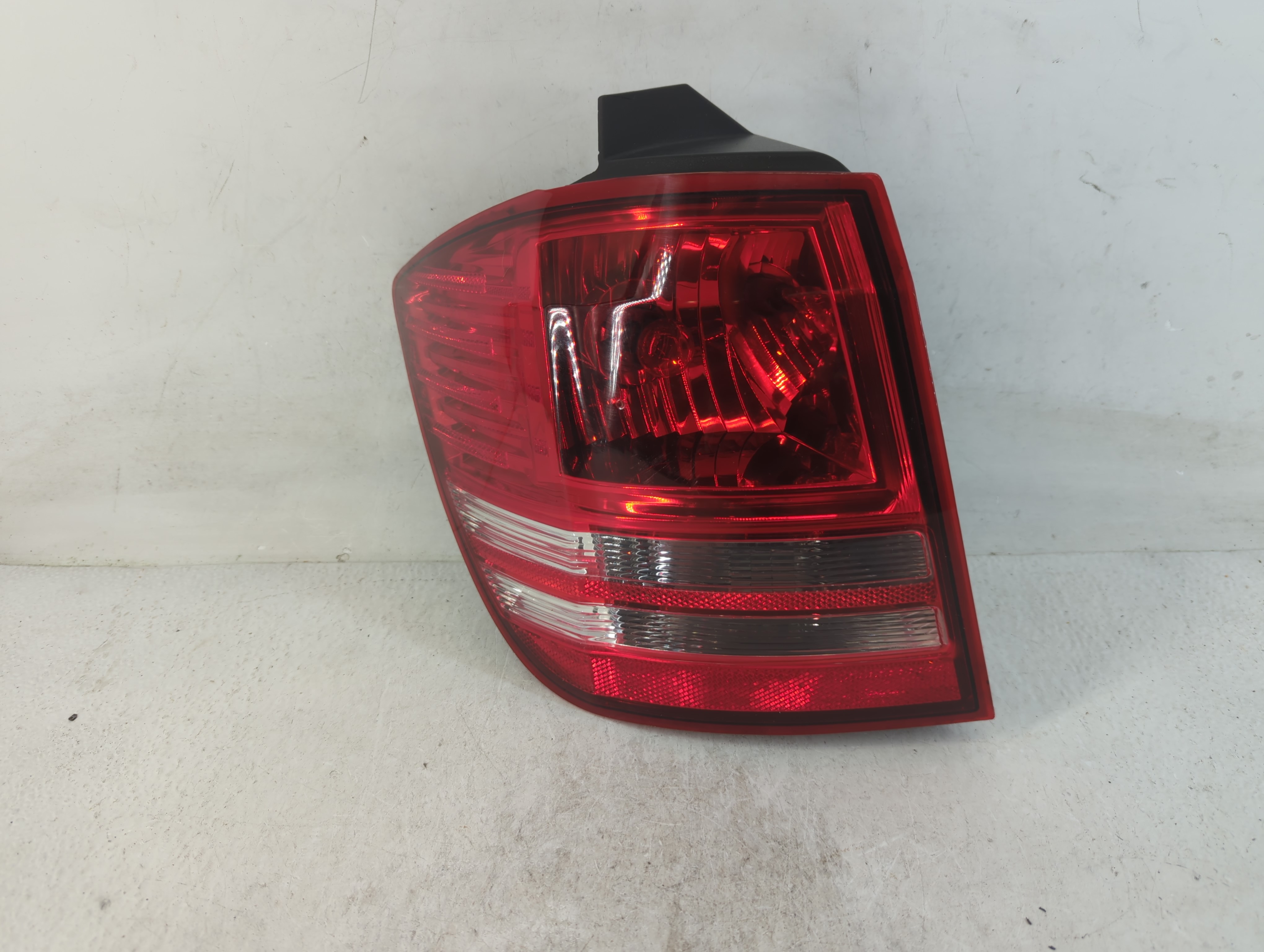 2014 Dodge Journey Driver Left Side Tail Light Taillight Oem 785540 - Oemusedautoparts1.com