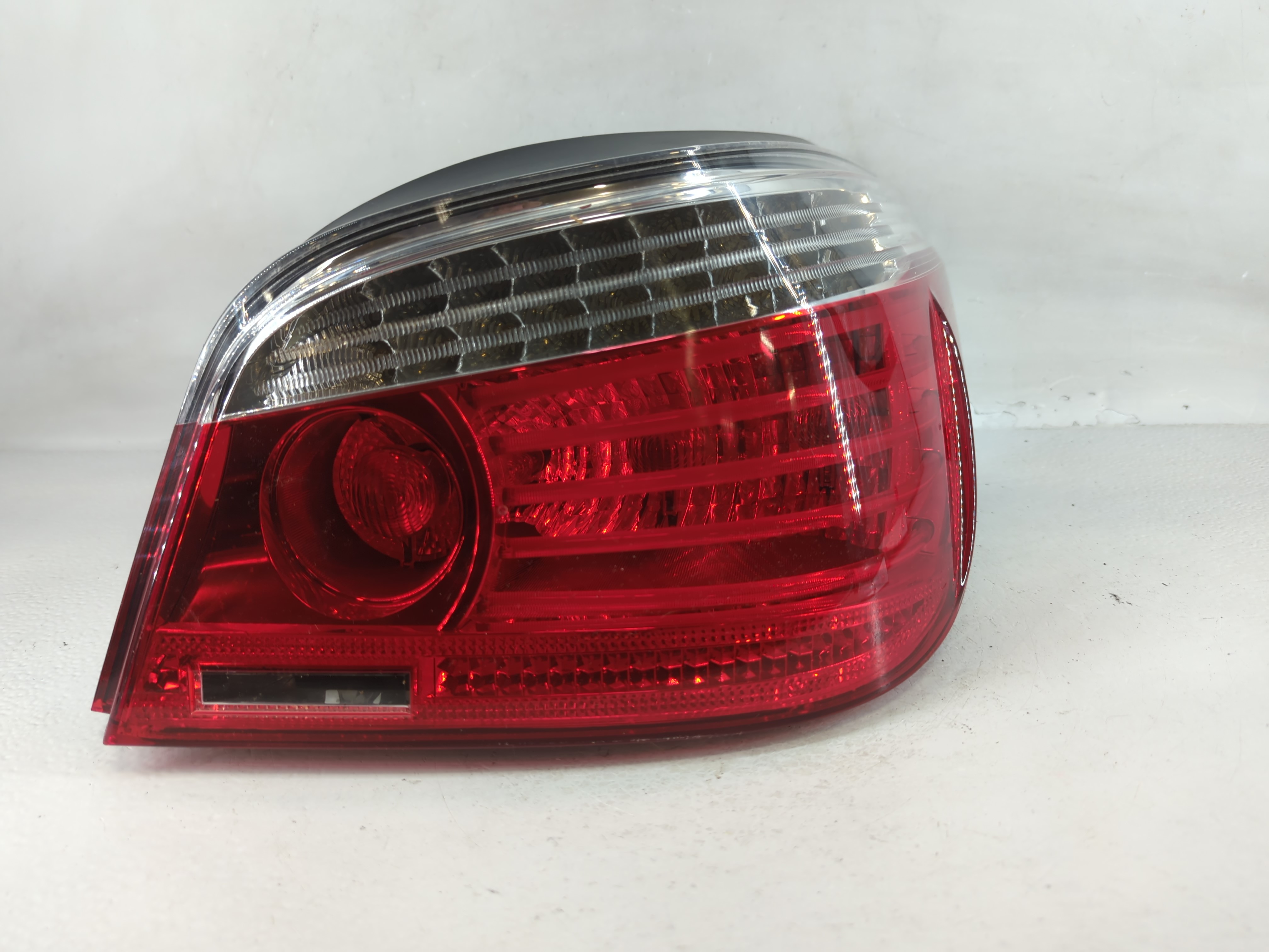 Picture of 2008 Bmw 528i Passenger Right Side Tail Light Taillight Oem 785560