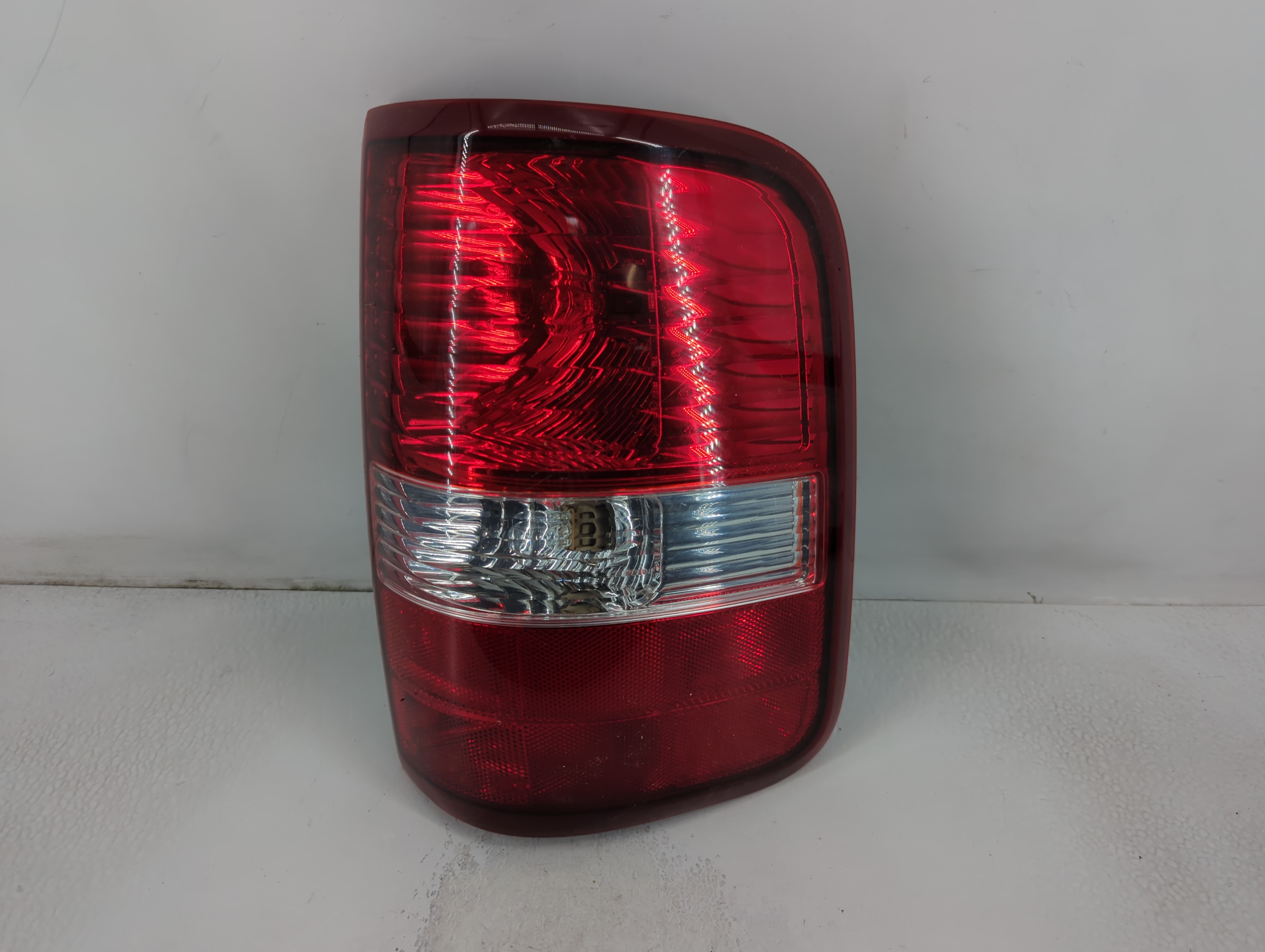 2004-2008 Ford F-150 Passenger Right Side Tail Light Taillight Oem 785568 - Oemusedautoparts1.com