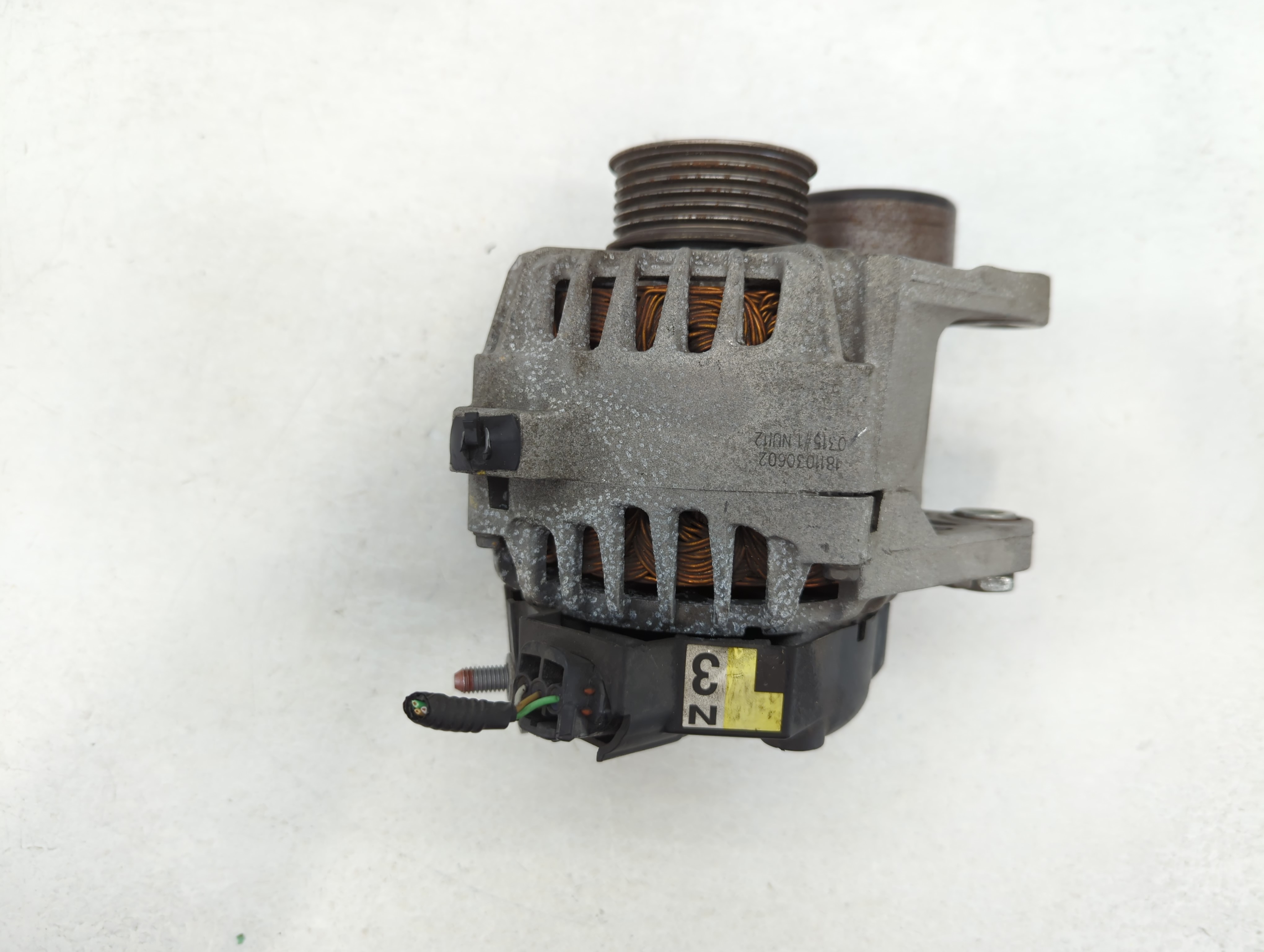 Picture of Hyundai Elantra Alternator Generator Charging Assembly Engine Oem 785930