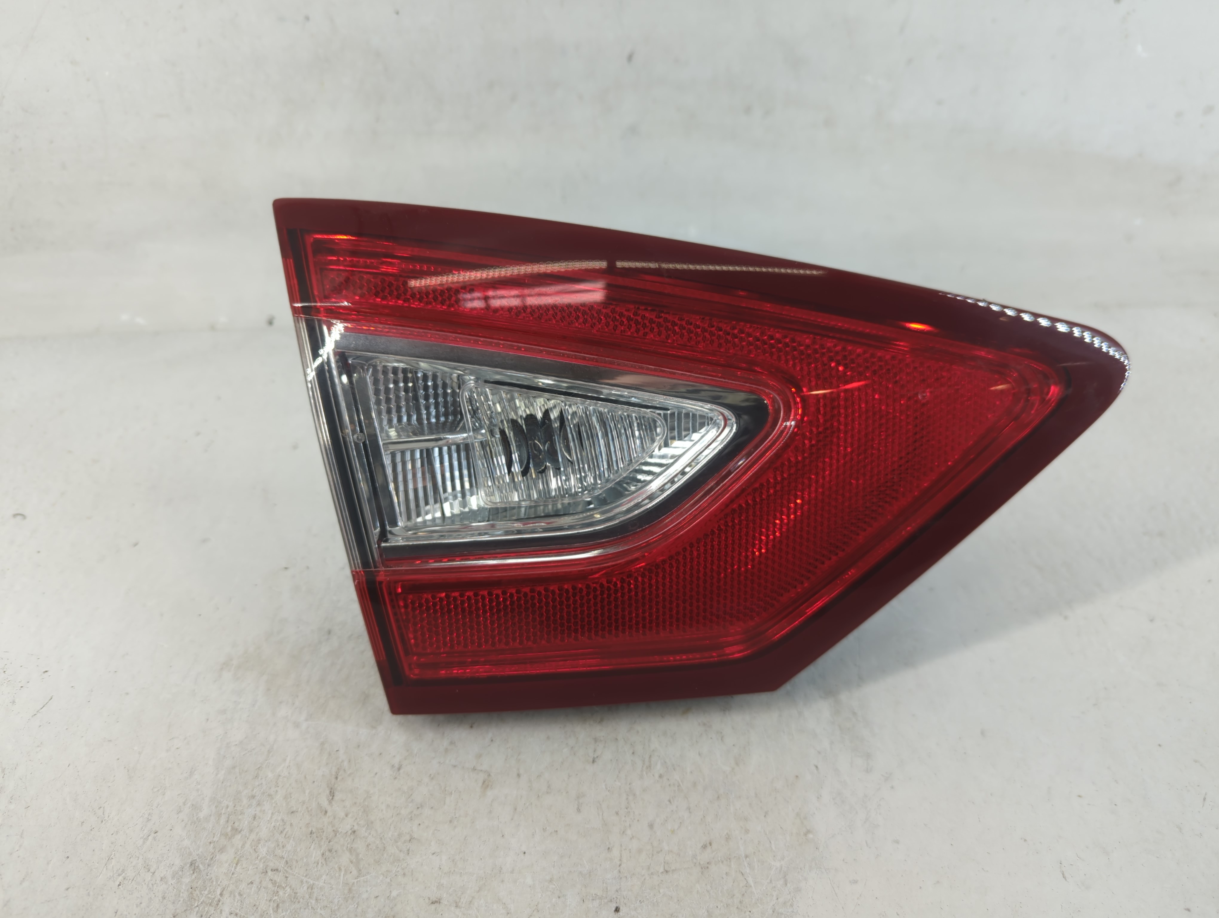2013-2016 Ford Fusion Driver Left Side Tail Light Taillight Oem 786006 - Oemusedautoparts1.com