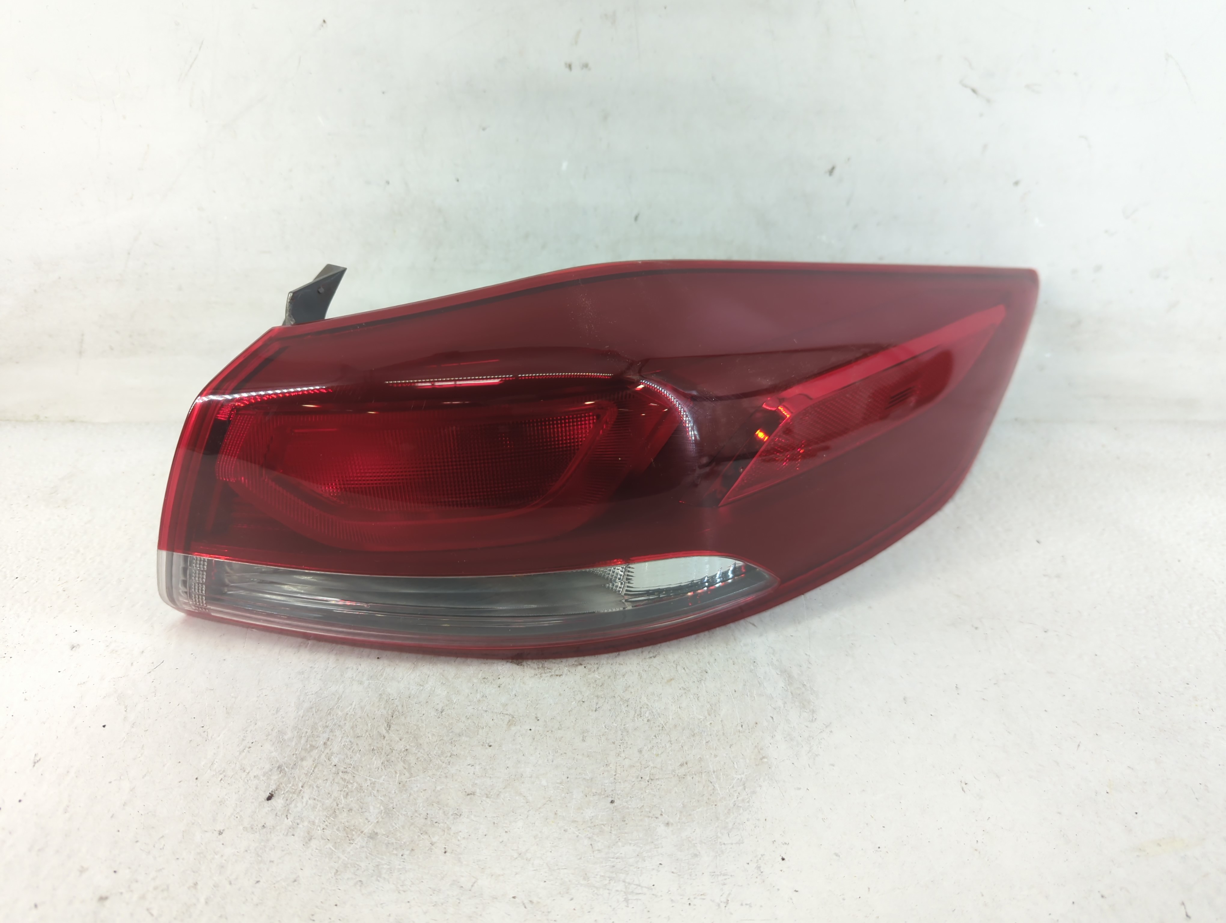 2017-2018 Hyundai Elantra Passenger Right Side Tail Light Taillight Oem 786145 - Oemusedautoparts1.com