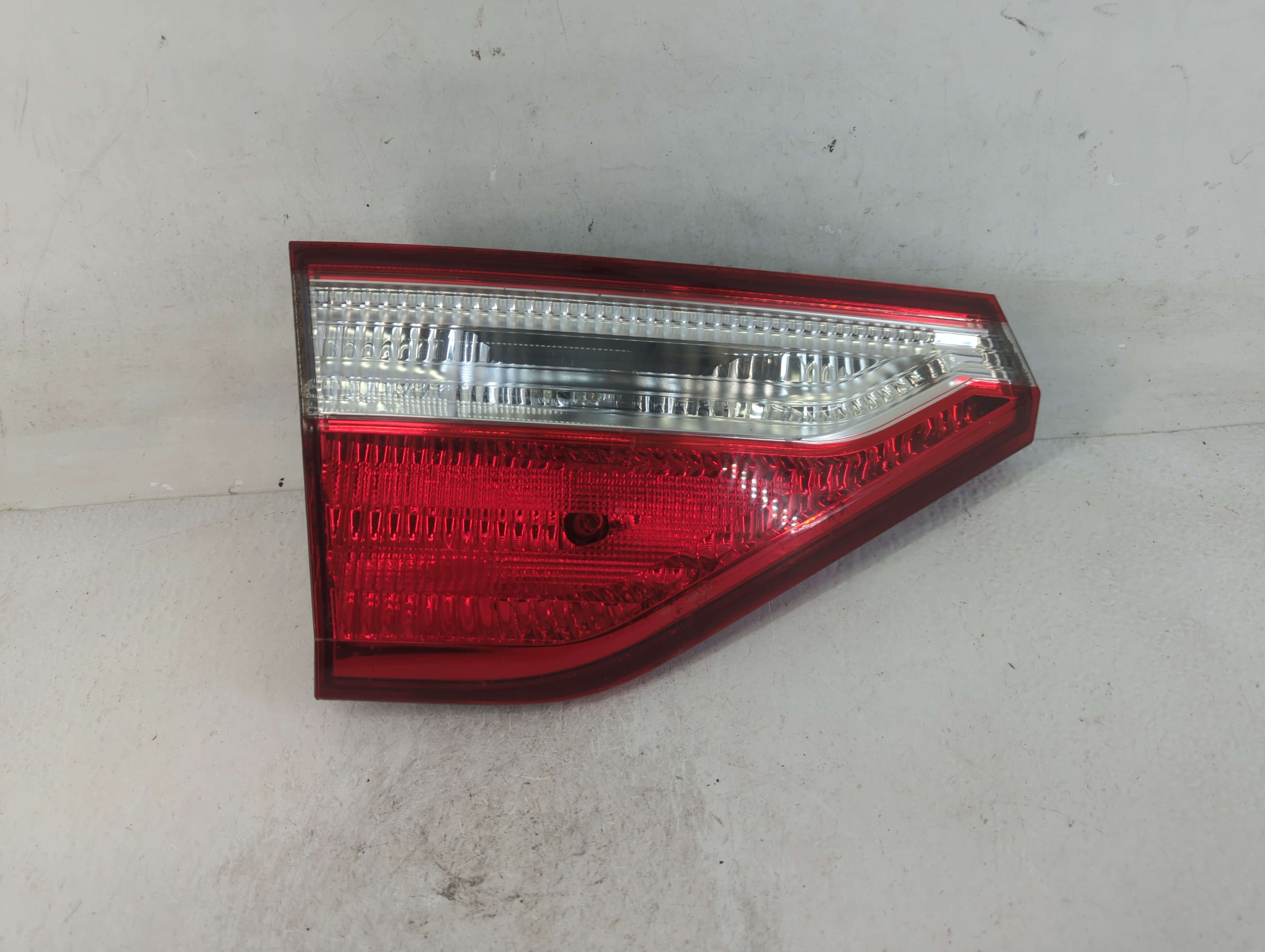 Picture of 2011-2013 Honda Odyssey Driver Left Side Tail Light Taillight Oem 786161