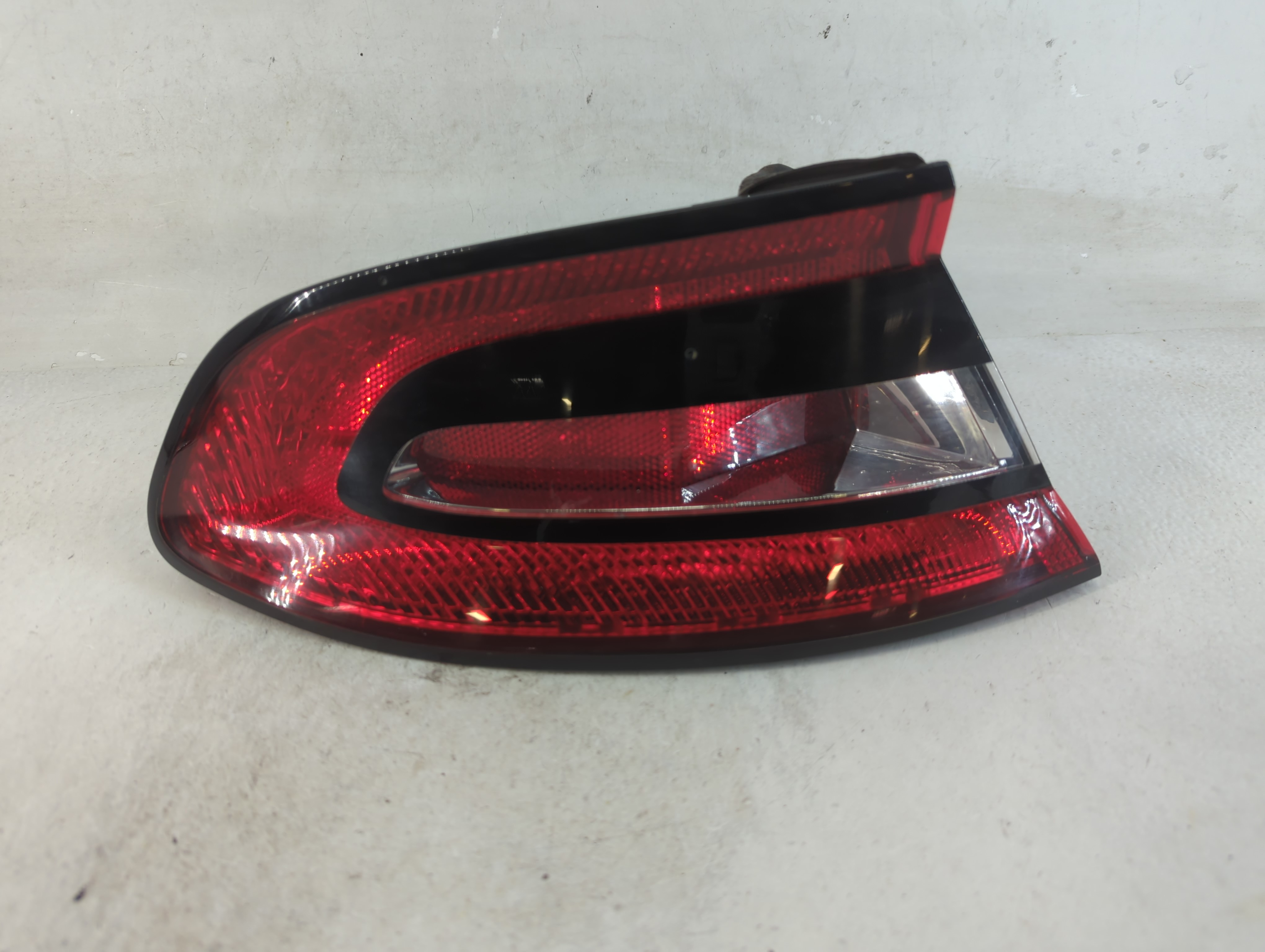 2013-2016 Dodge Dart Driver Left Side Tail Light Taillight Oem 786162 - Oemusedautoparts1.com