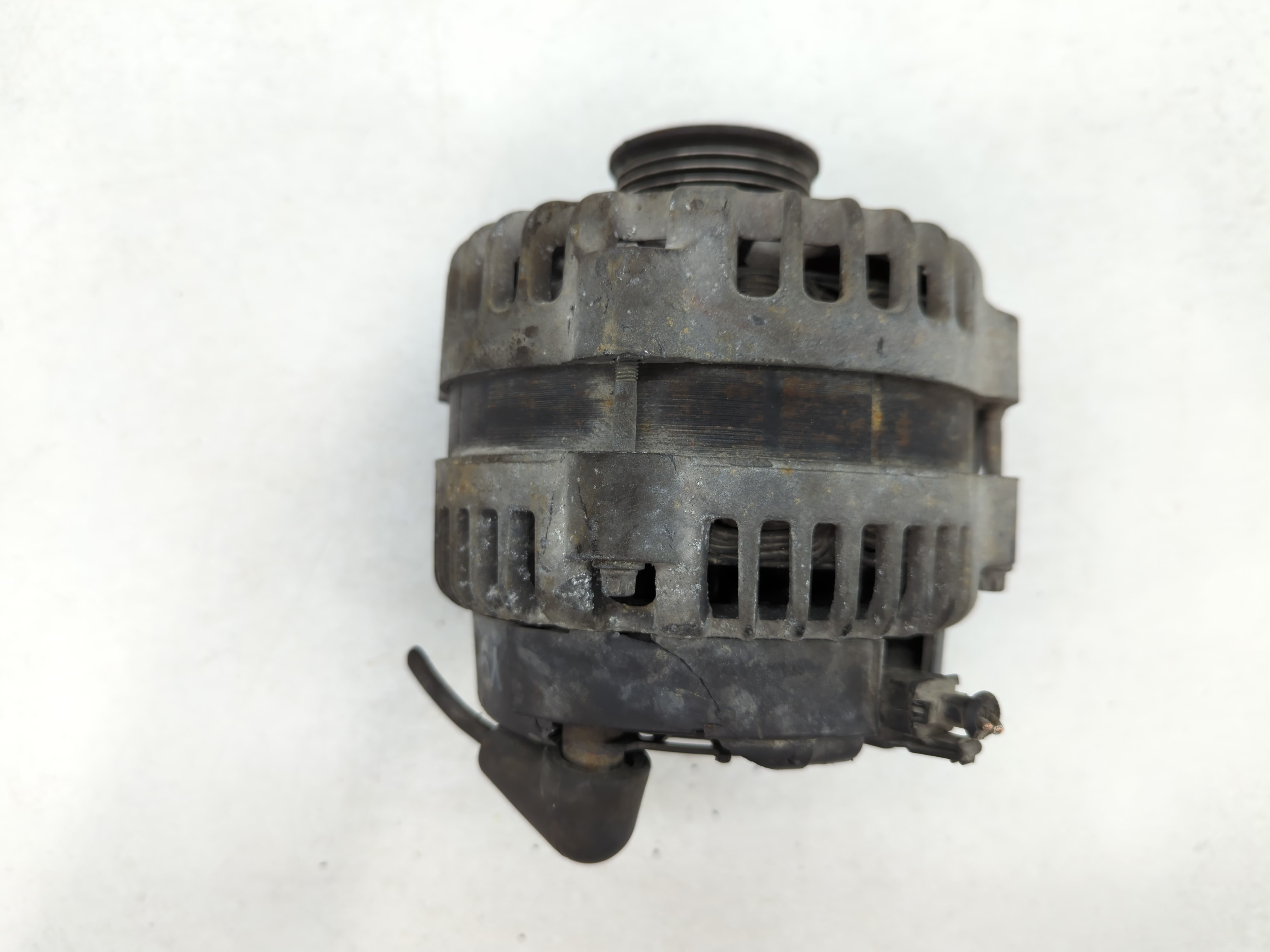 Picture of 2007 Chevrolet Tahoe Alternator Generator Charging Assembly Engine Oem 786252