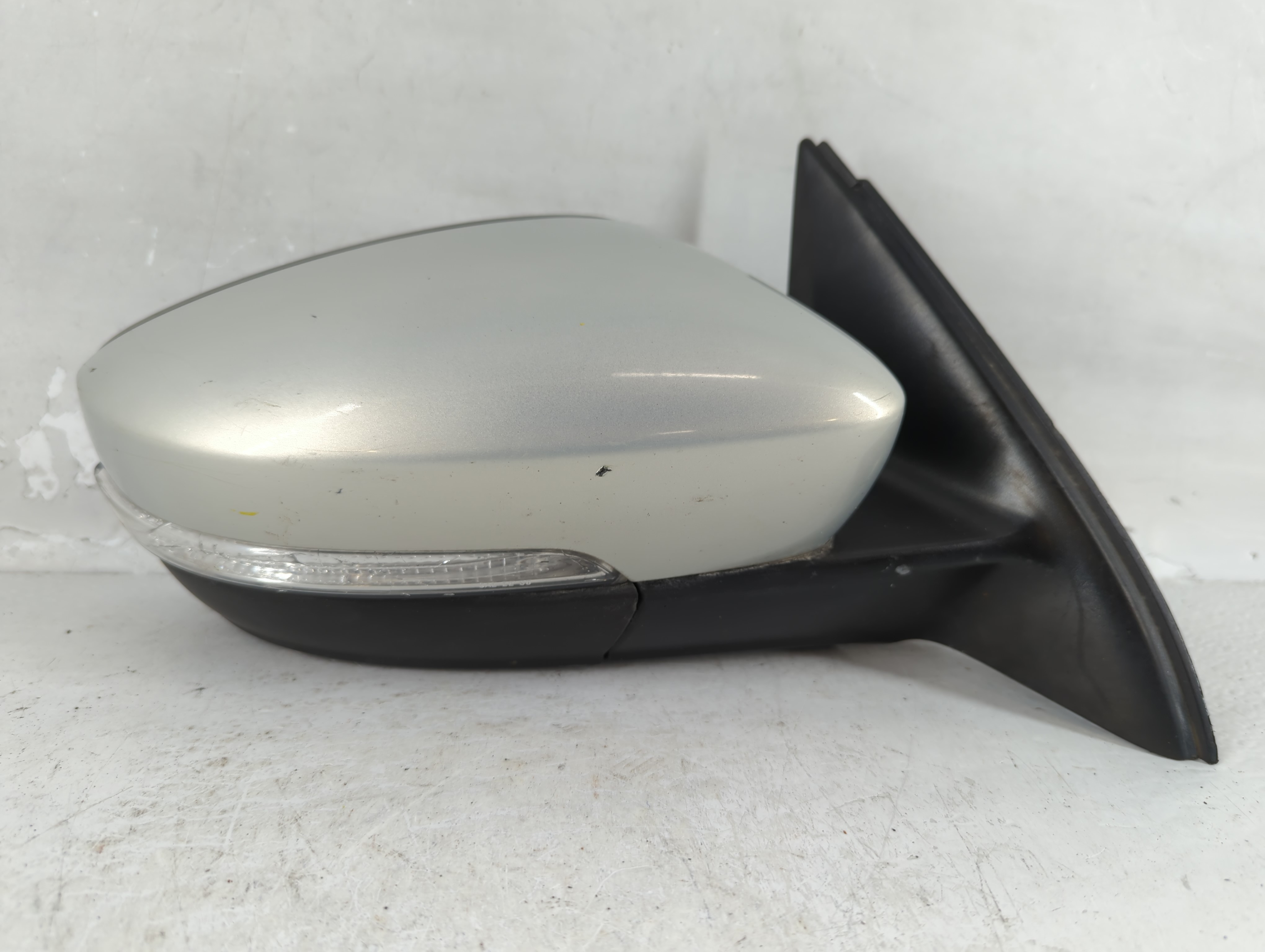 2011-2016 Volkswagen Jetta Passenger Right Side View Power Door Mirror 786269 - Oemusedautoparts1.com
