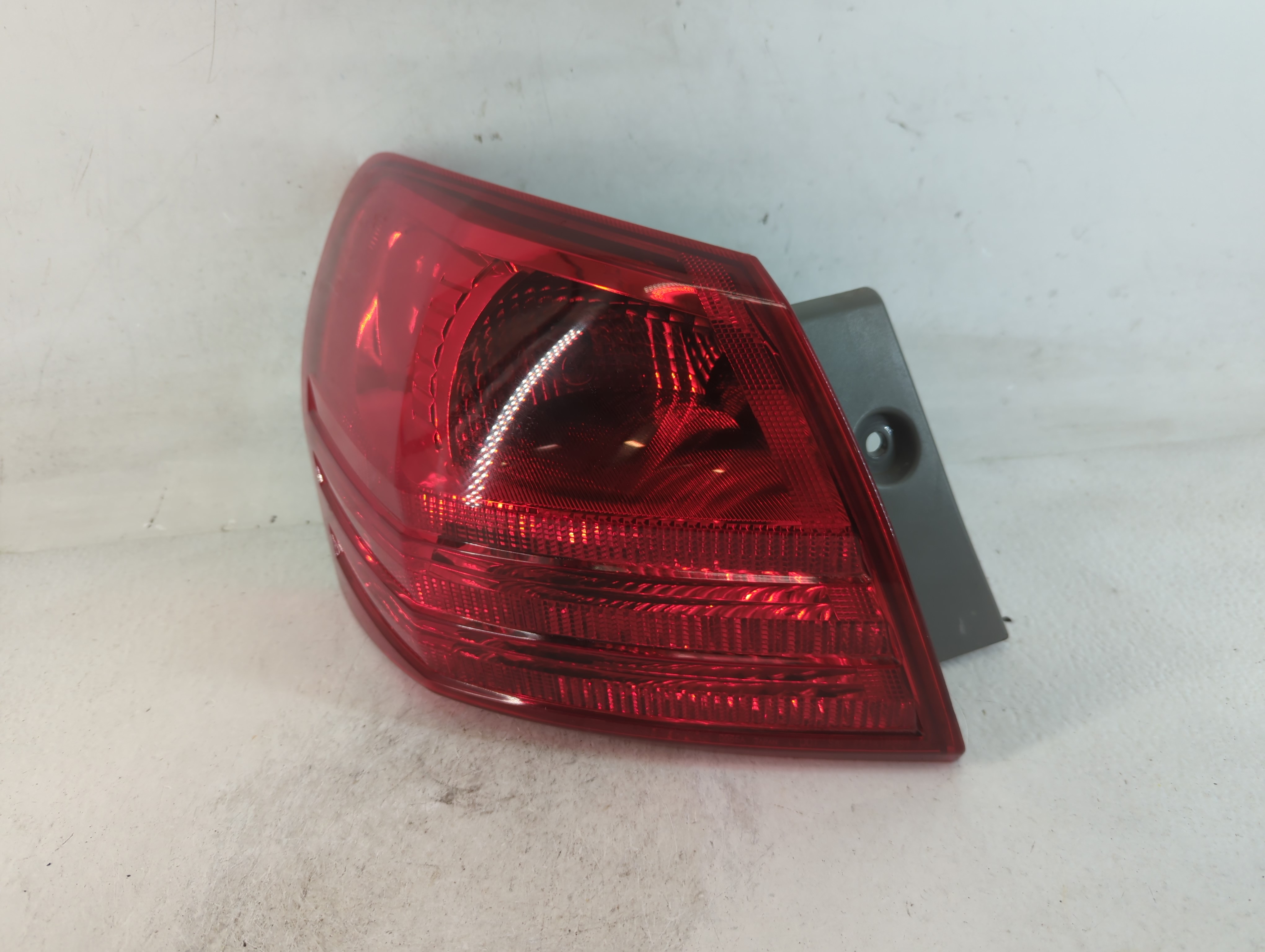2008-2015 Nissan Rogue Driver Left Side Tail Light Taillight Oem 786279 - Oemusedautoparts1.com