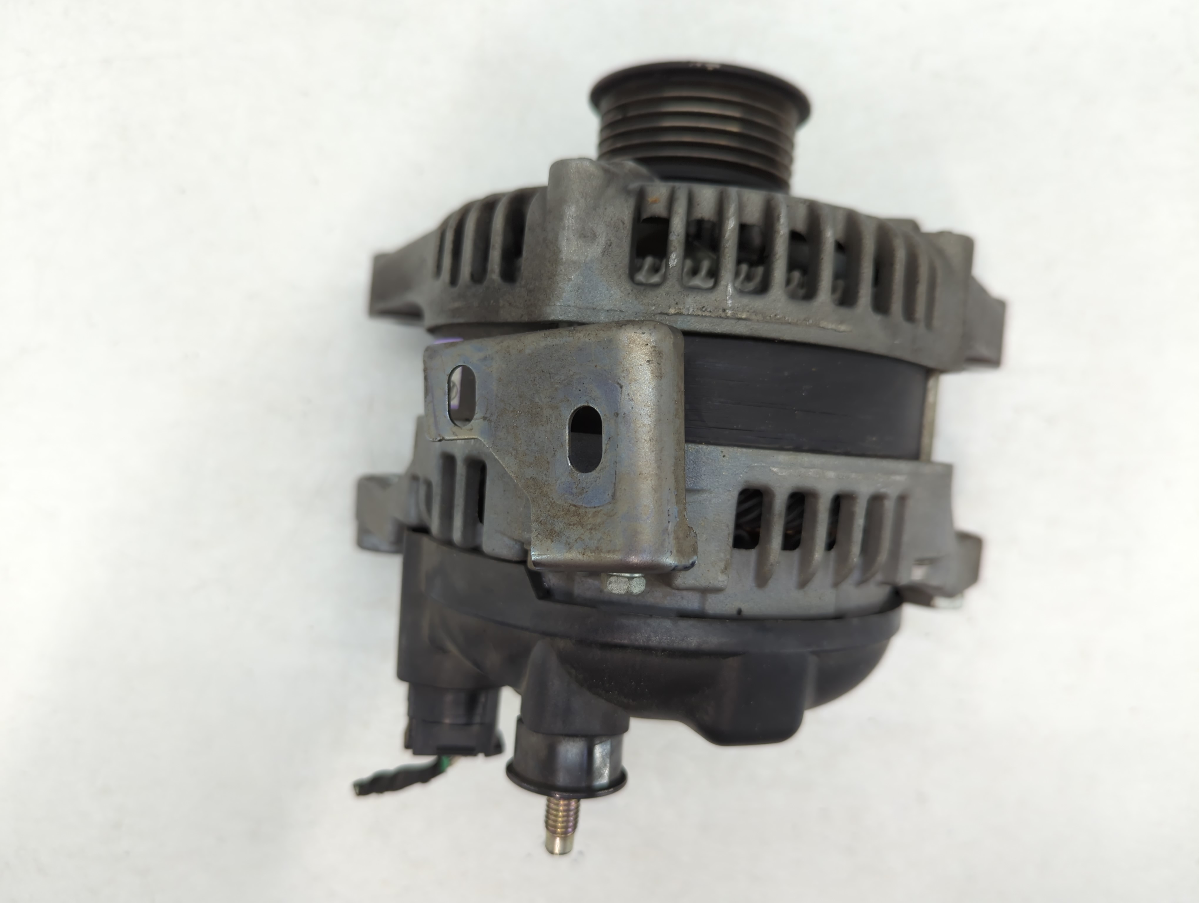 2015 Hyundai Genesis Alternator Generator Charging Assembly Engine Oem 786308 - Oemusedautoparts1.com