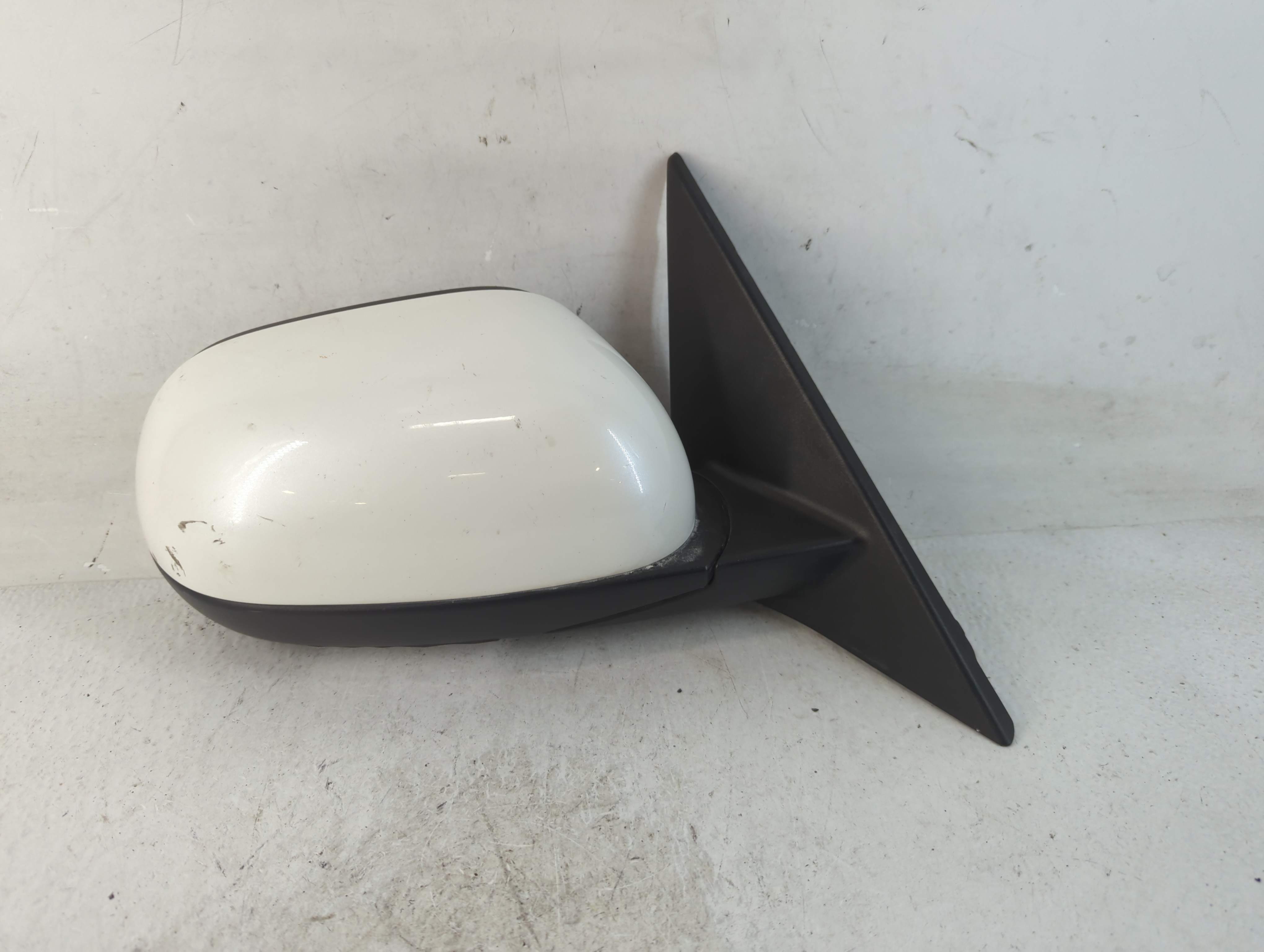 Picture of 2020-2021 Kia Soul Passenger Right Side View Power Door Mirror White 786322