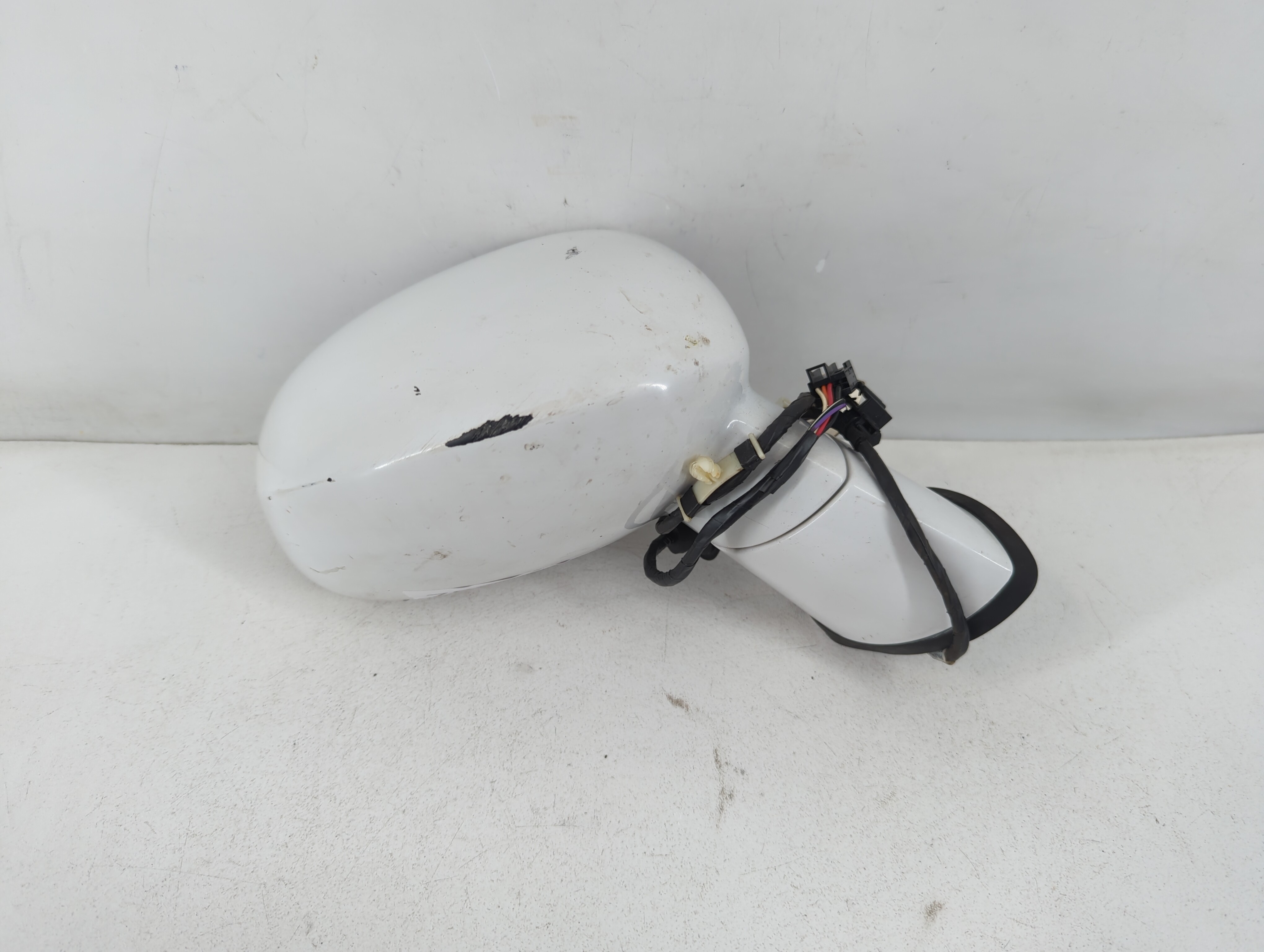 2015-2019 Dodge Challenger Passenger Right Side View Power Door Mirror 786349 - Oemusedautoparts1.com