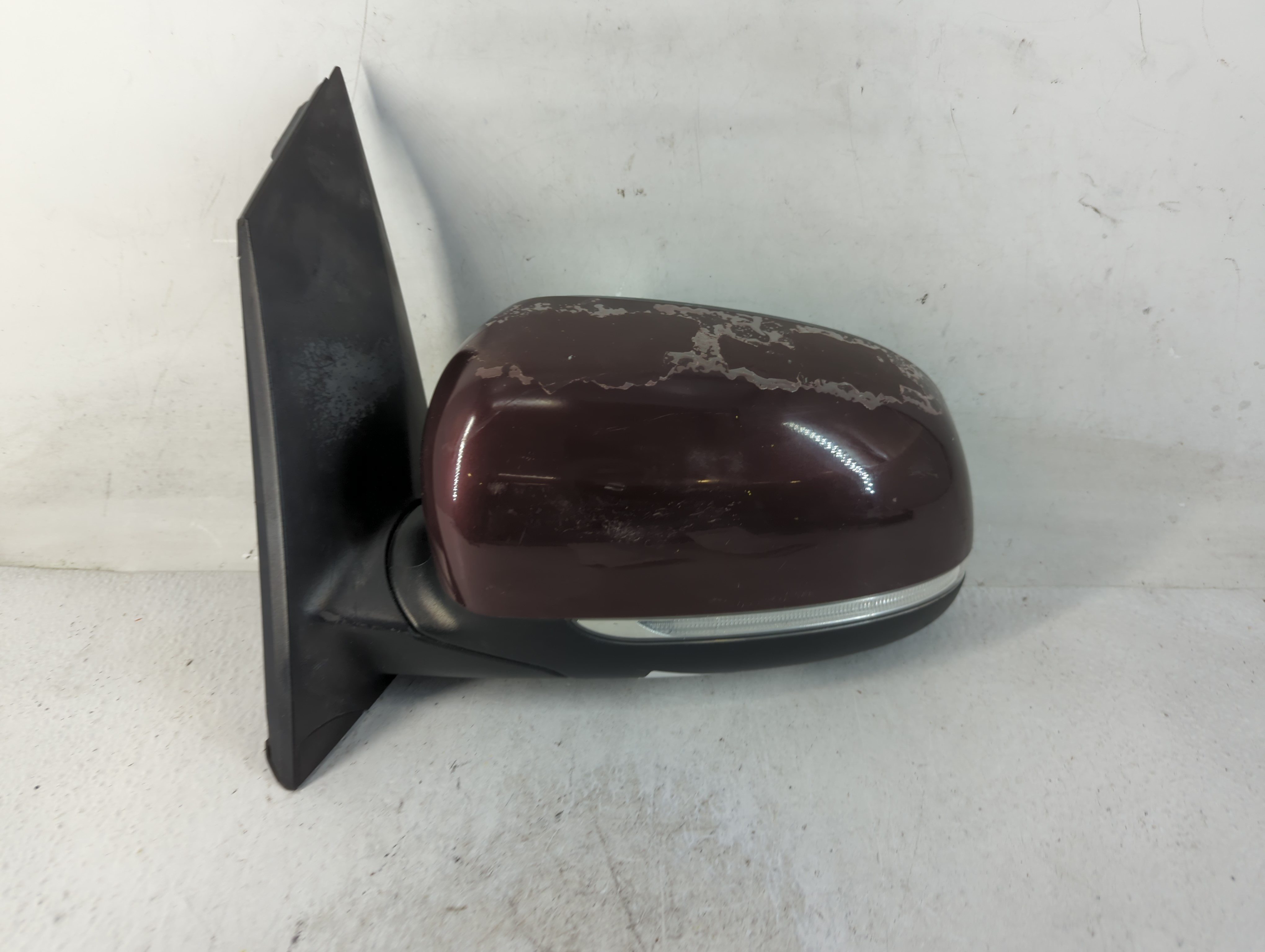 2015-2018 Kia Sedona Passenger Right Side View Power Door Mirror Dark Red 786407 - Oemusedautoparts1.com