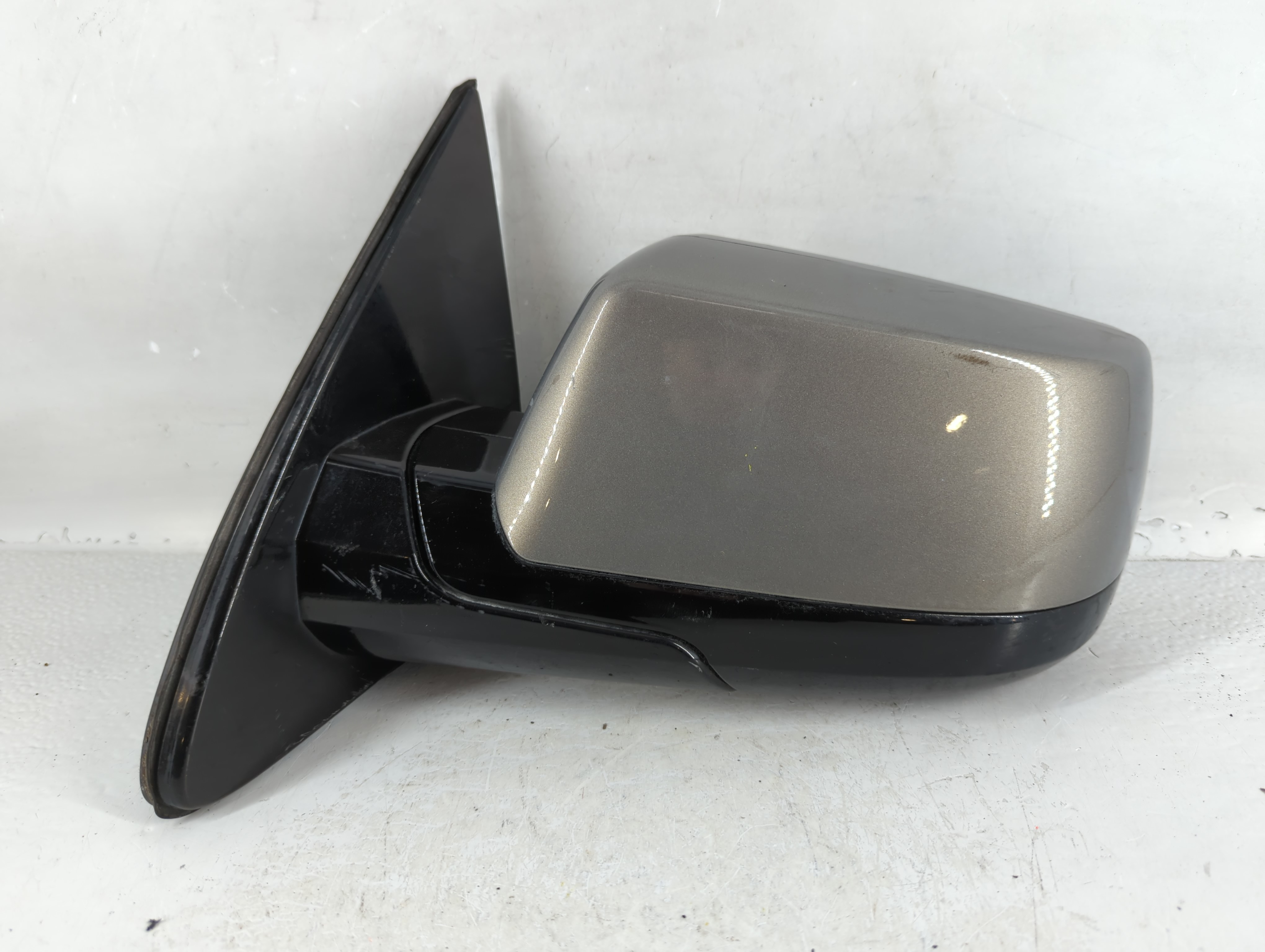 Picture of Chevrolet Suburban 1500 Driver Left Side View Power Door Mirror Grey 786429