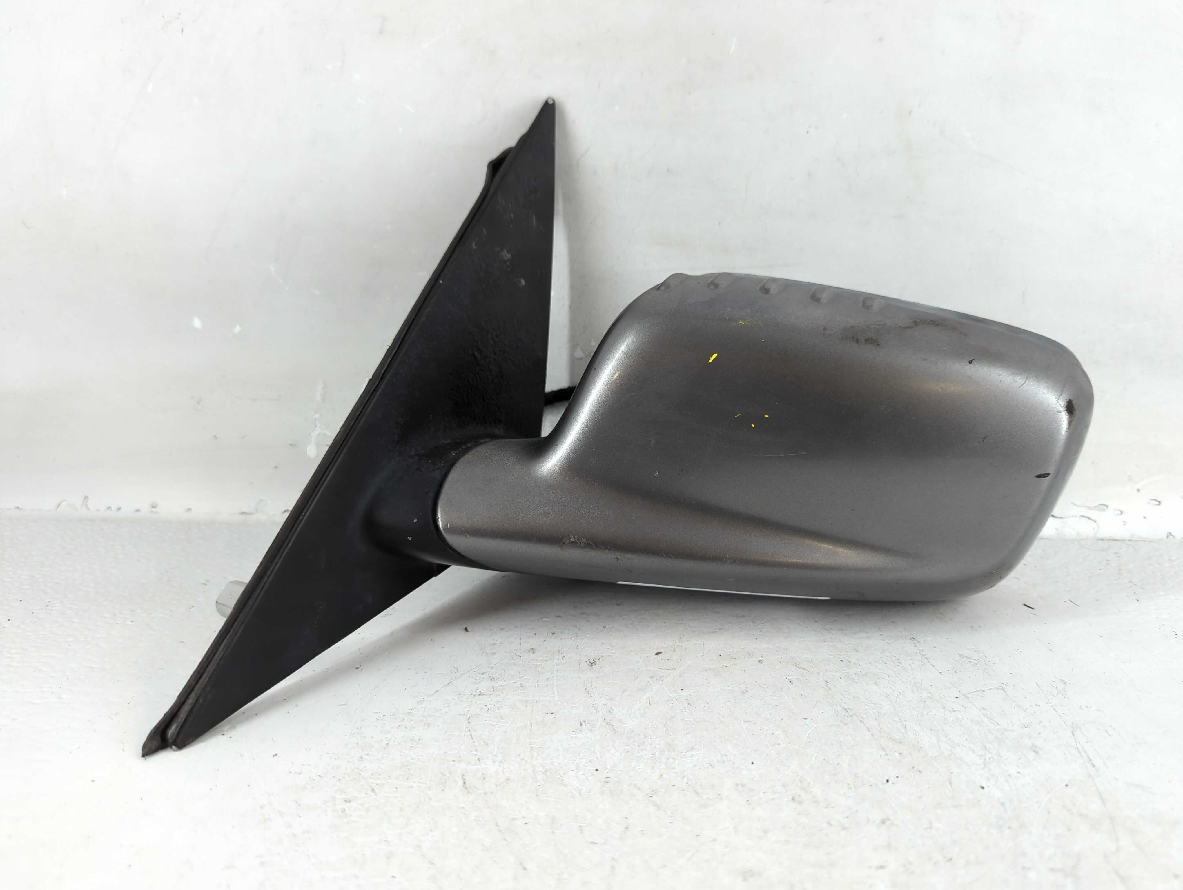 2002-2005 Bmw 745i Driver Left Side View Power Door Mirror Grey 786477 - Oemusedautoparts1.com