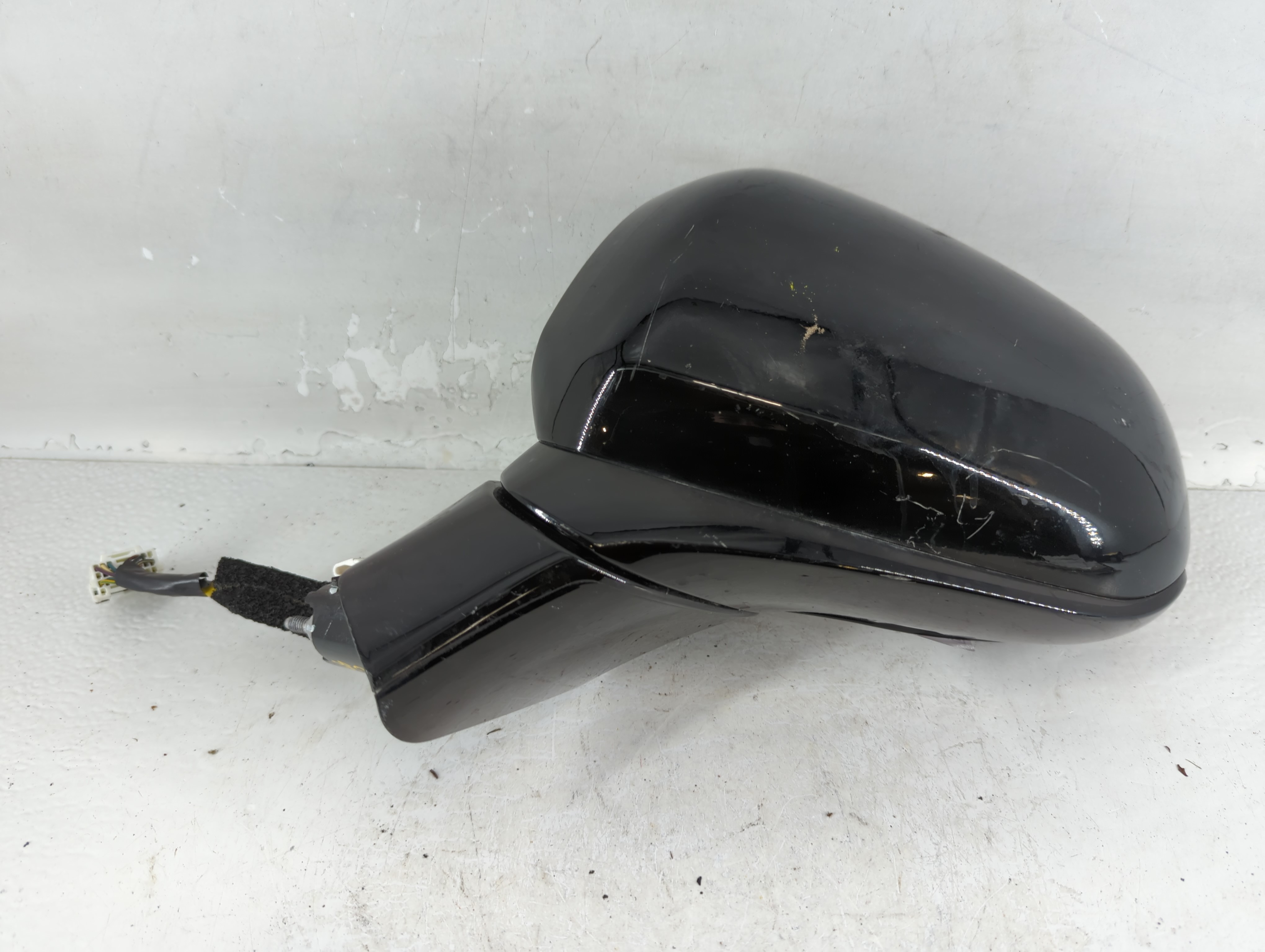 2020-2020 Hyundai Santa Fe Driver Left Side View Power Door Mirror Black 786517 - Oemusedautoparts1.com