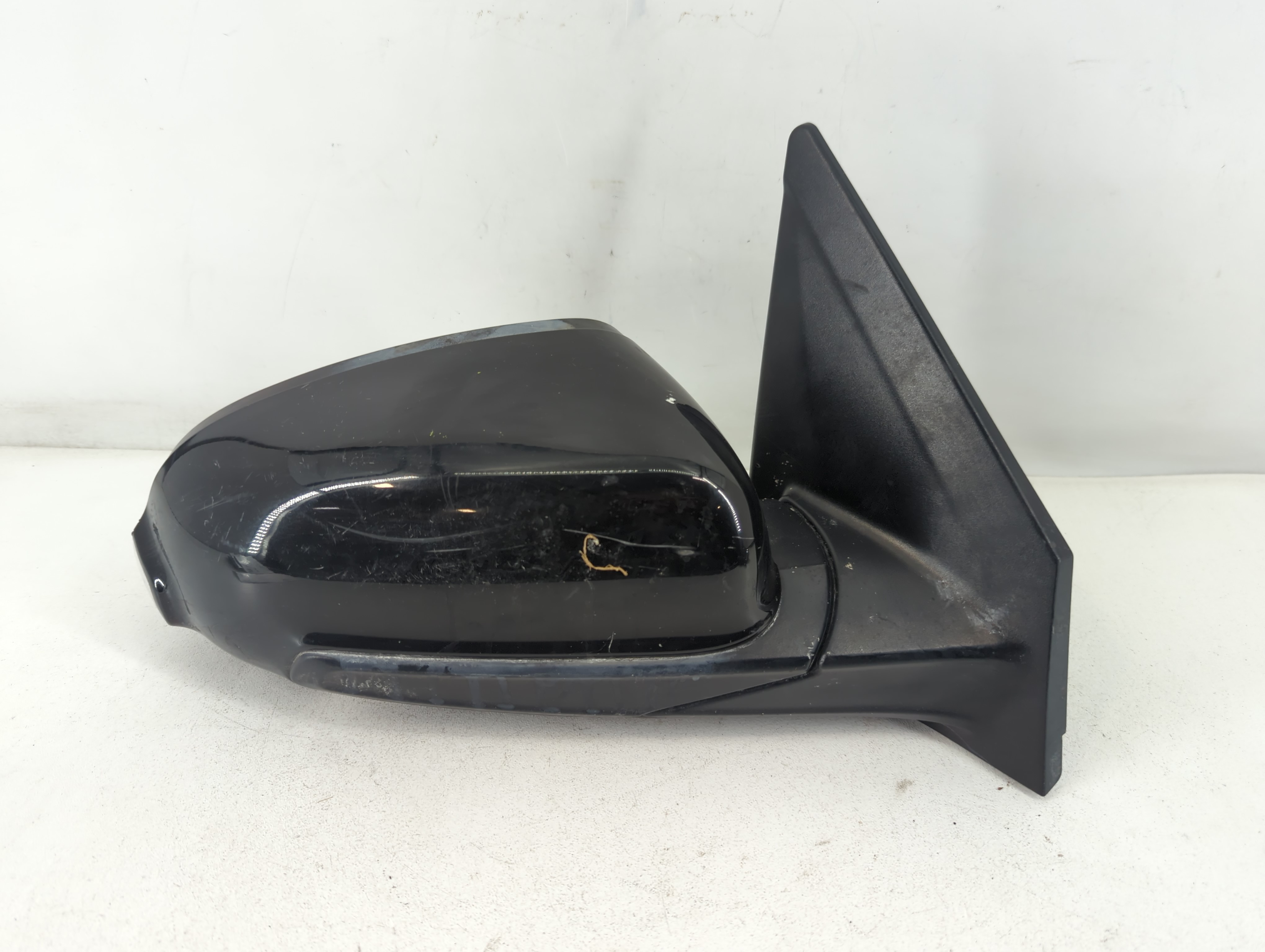 2018-2021 Hyundai Kona Passenger Right Side View Power Door Mirror Black 786597 - Oemusedautoparts1.com