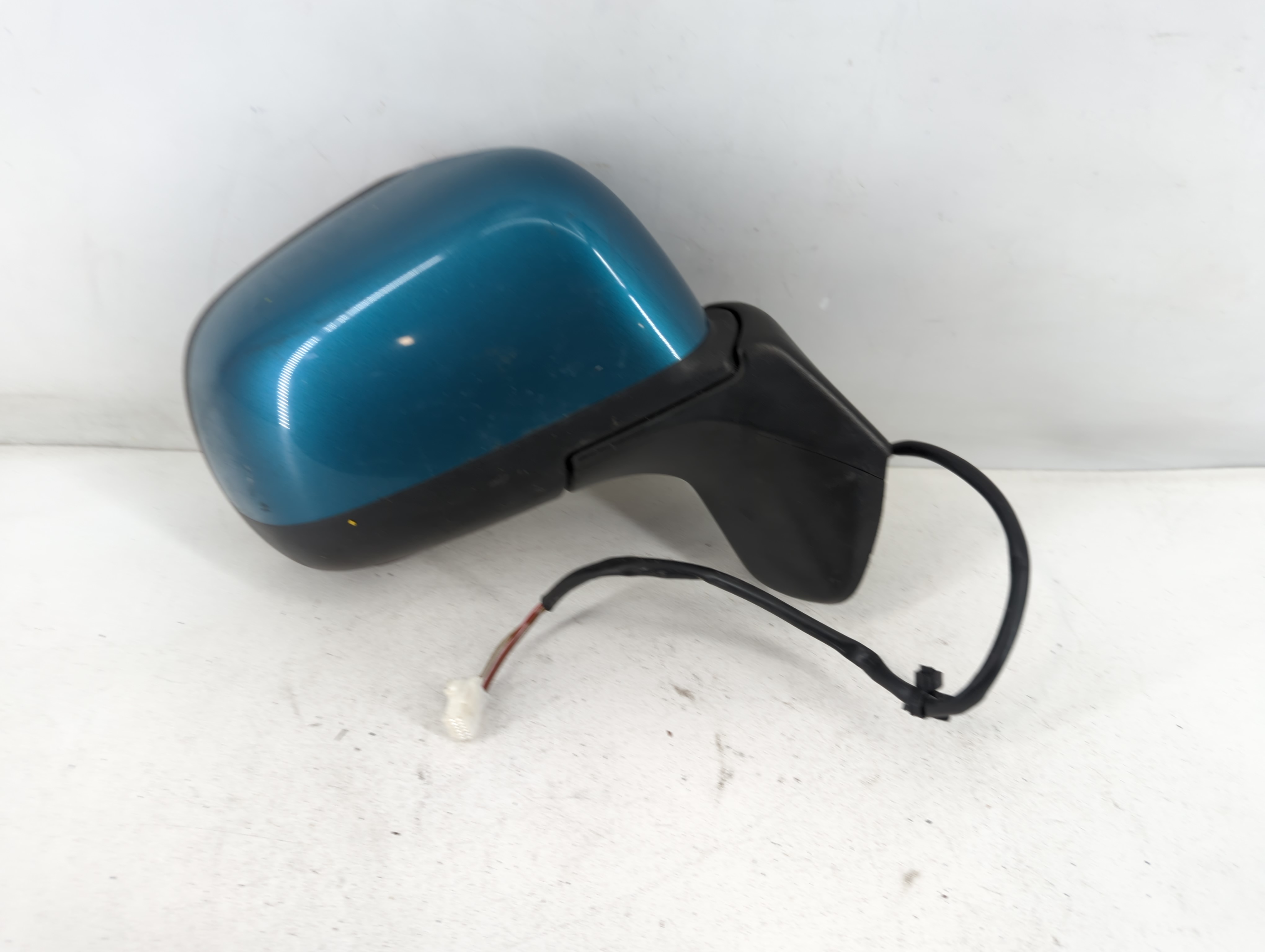 2014-2014 Nissan Versa Note Passenger Right Side View Power Door Mirror 786598 - Oemusedautoparts1.com