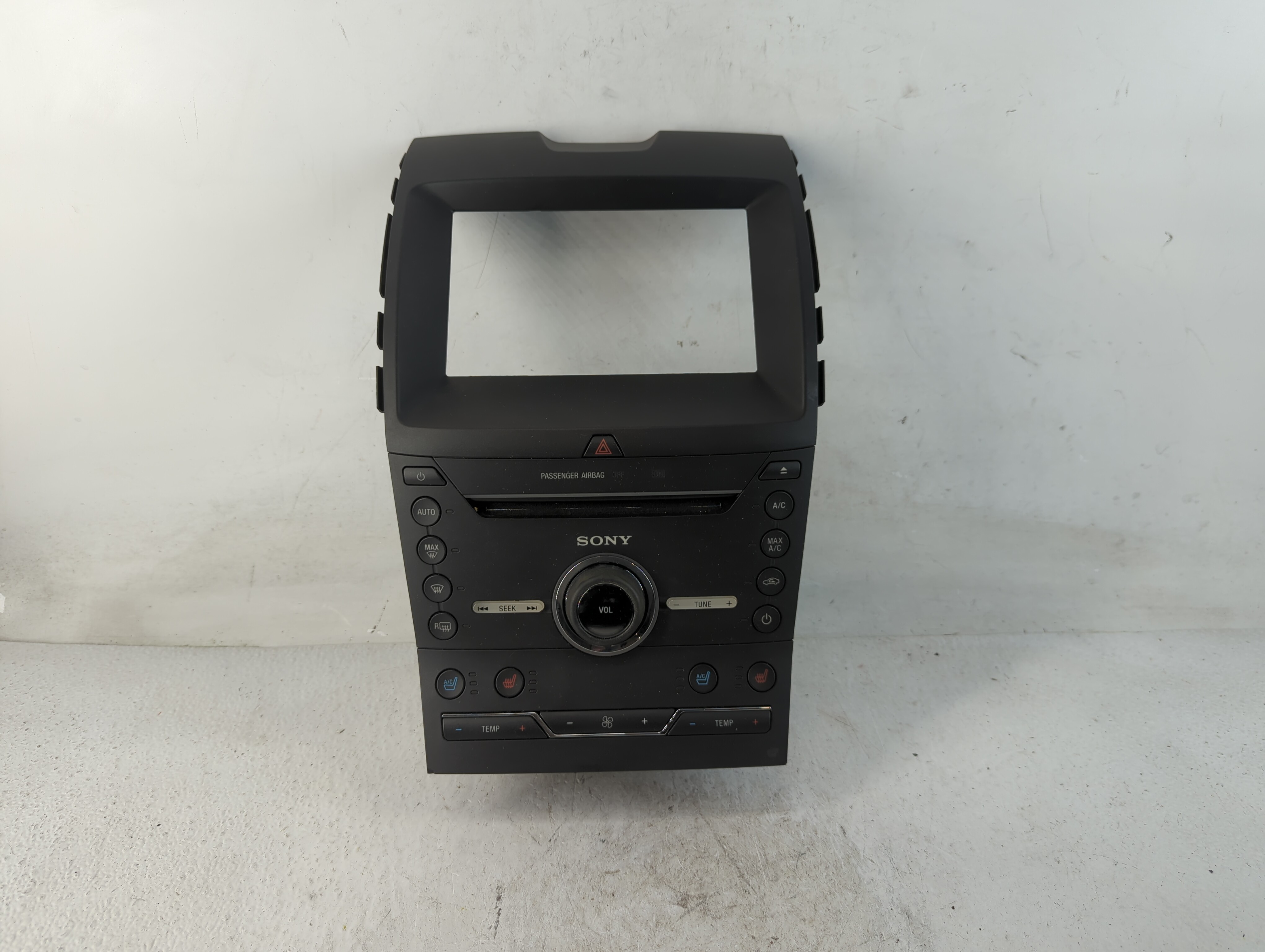 2015-2015 Ford Edge Am Fm Cd Player Radio Receiver 786608 - Oemusedautoparts1.com