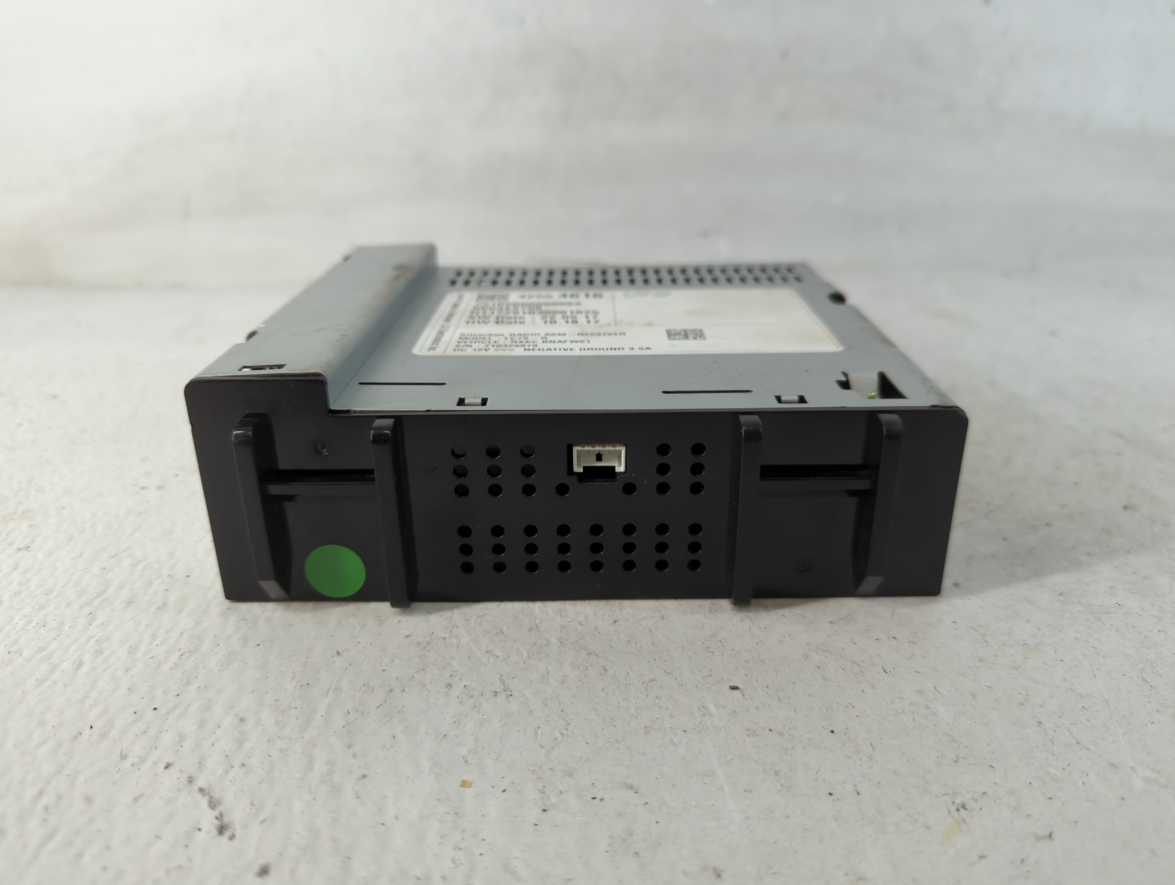 Picture of 2018-2018 Chevrolet Silverado 1500 Am Fm Cd Player Radio Receiver 786697