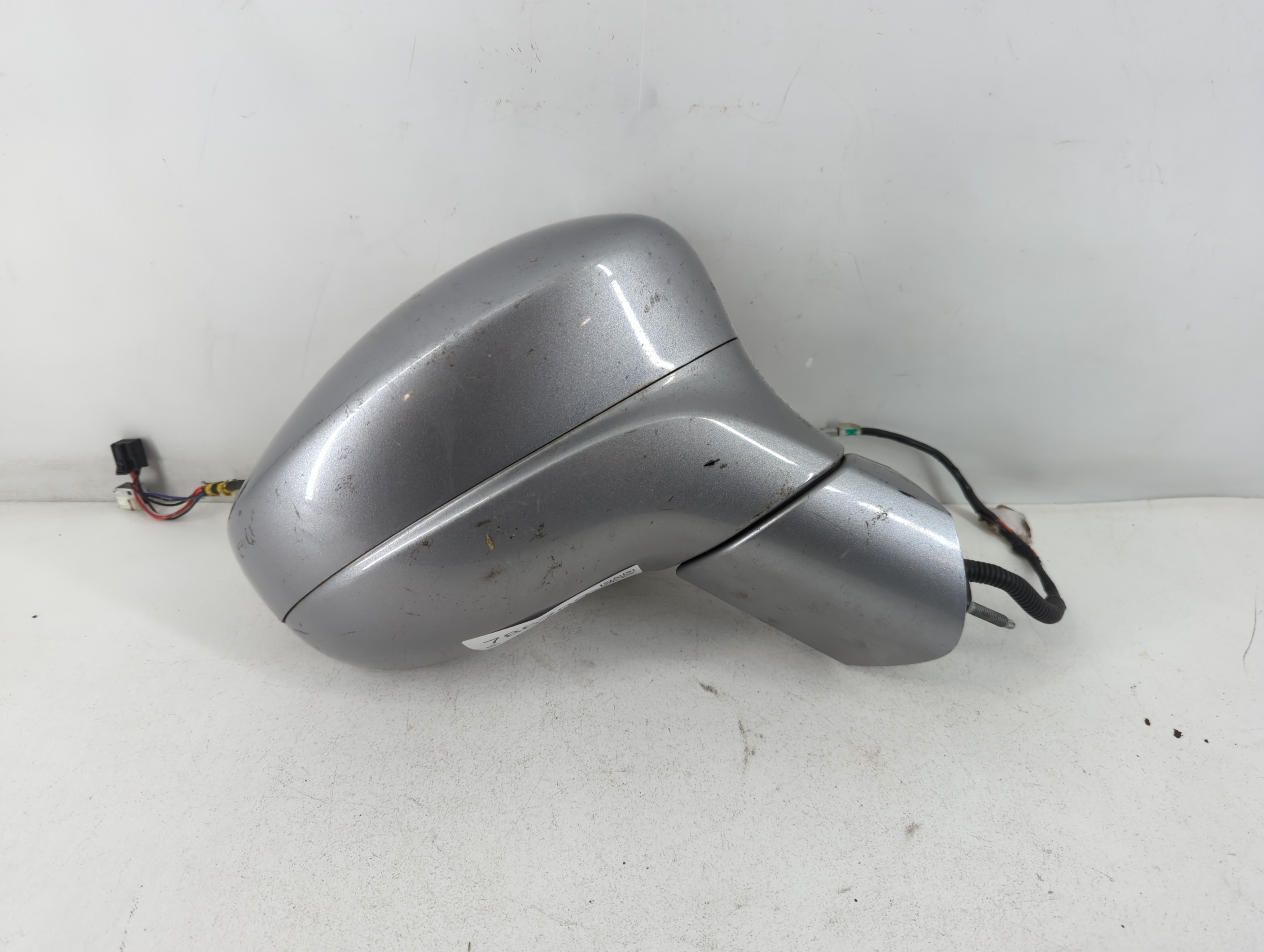 Nissan Pathfinder Passenger Right Side View Power Door Mirror Silver 786733 - Oemusedautoparts1.com
