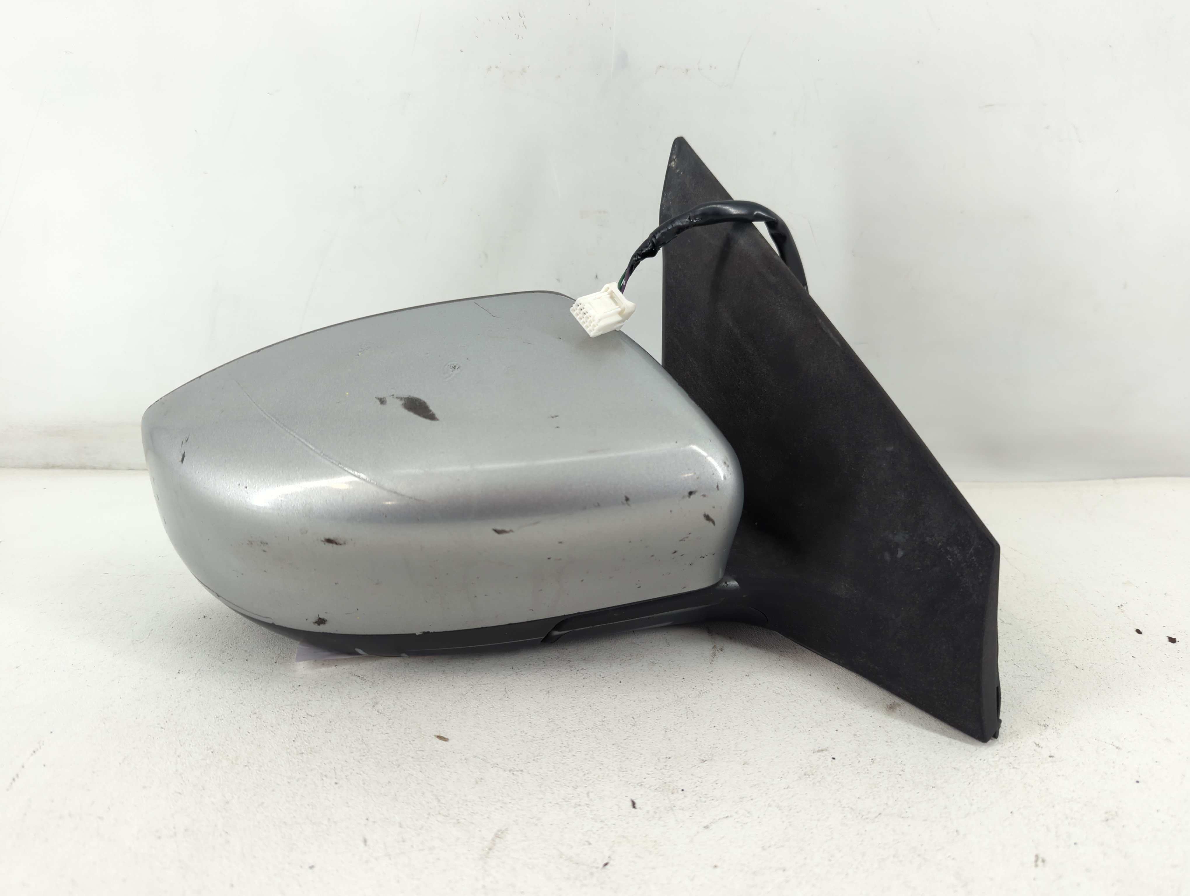 2013-2015 Nissan Sentra Passenger Right Side View Power Door Mirror 786735 - Oemusedautoparts1.com