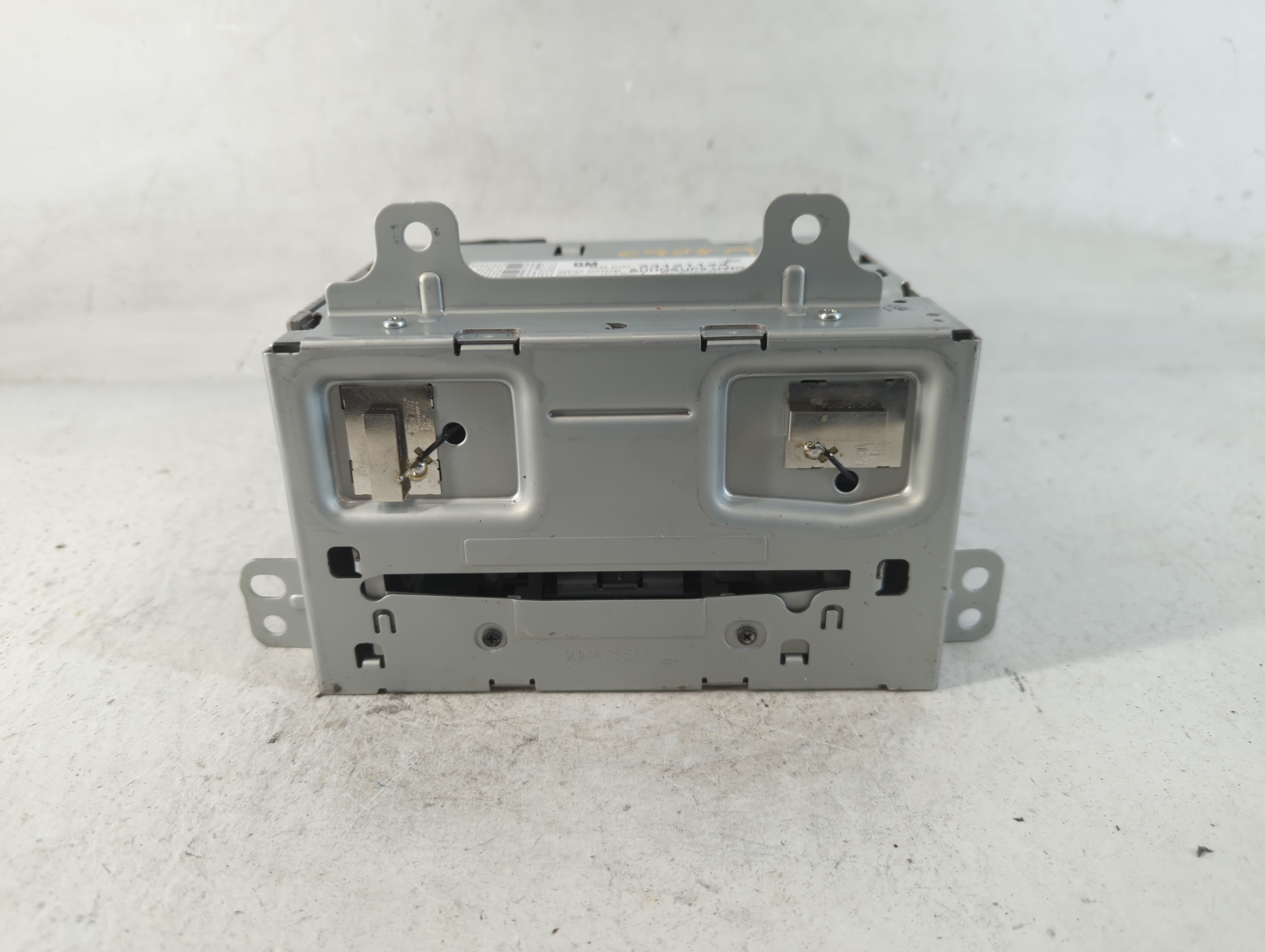2013-2013 Buick Lacrosse Am Fm Cd Player Radio Receiver 786765 - Oemusedautoparts1.com