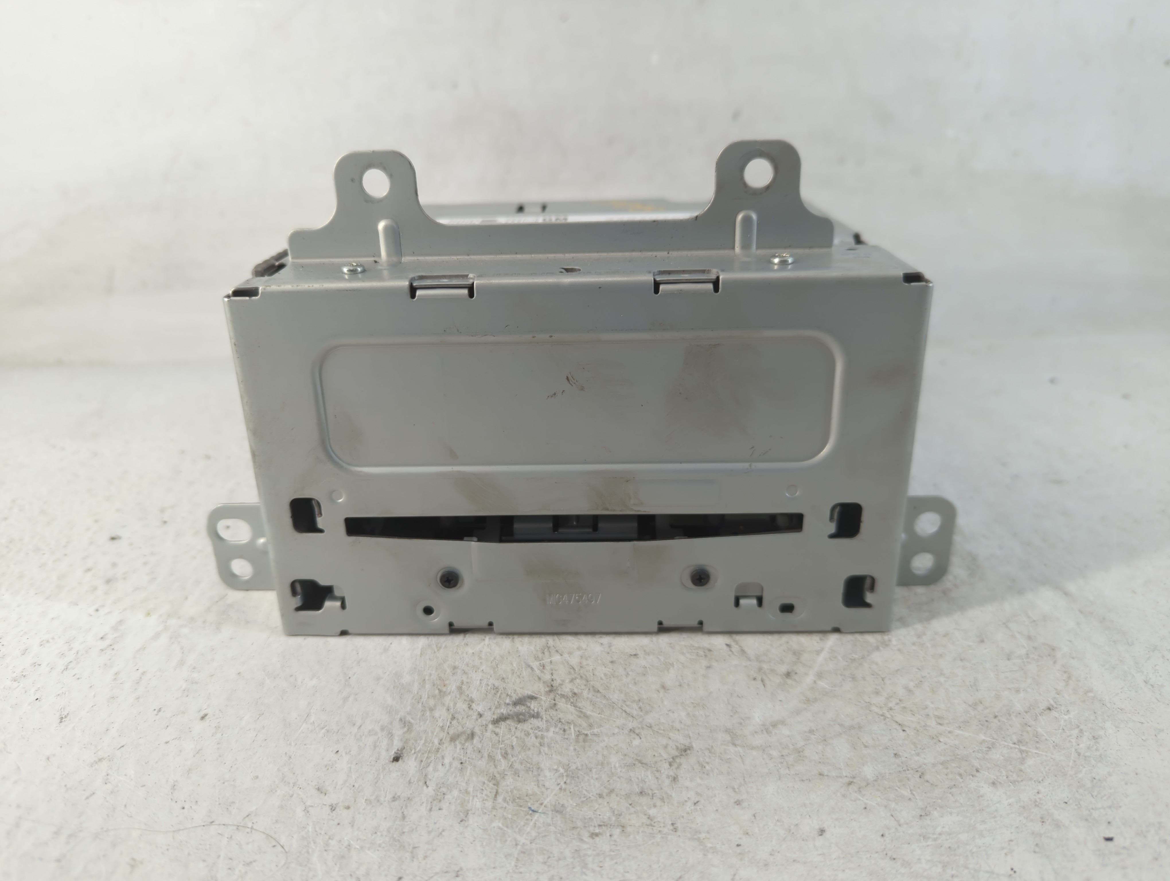 2011-2012 Chevrolet Cruze Am Fm Cd Player Radio Receiver 786852 - Oemusedautoparts1.com