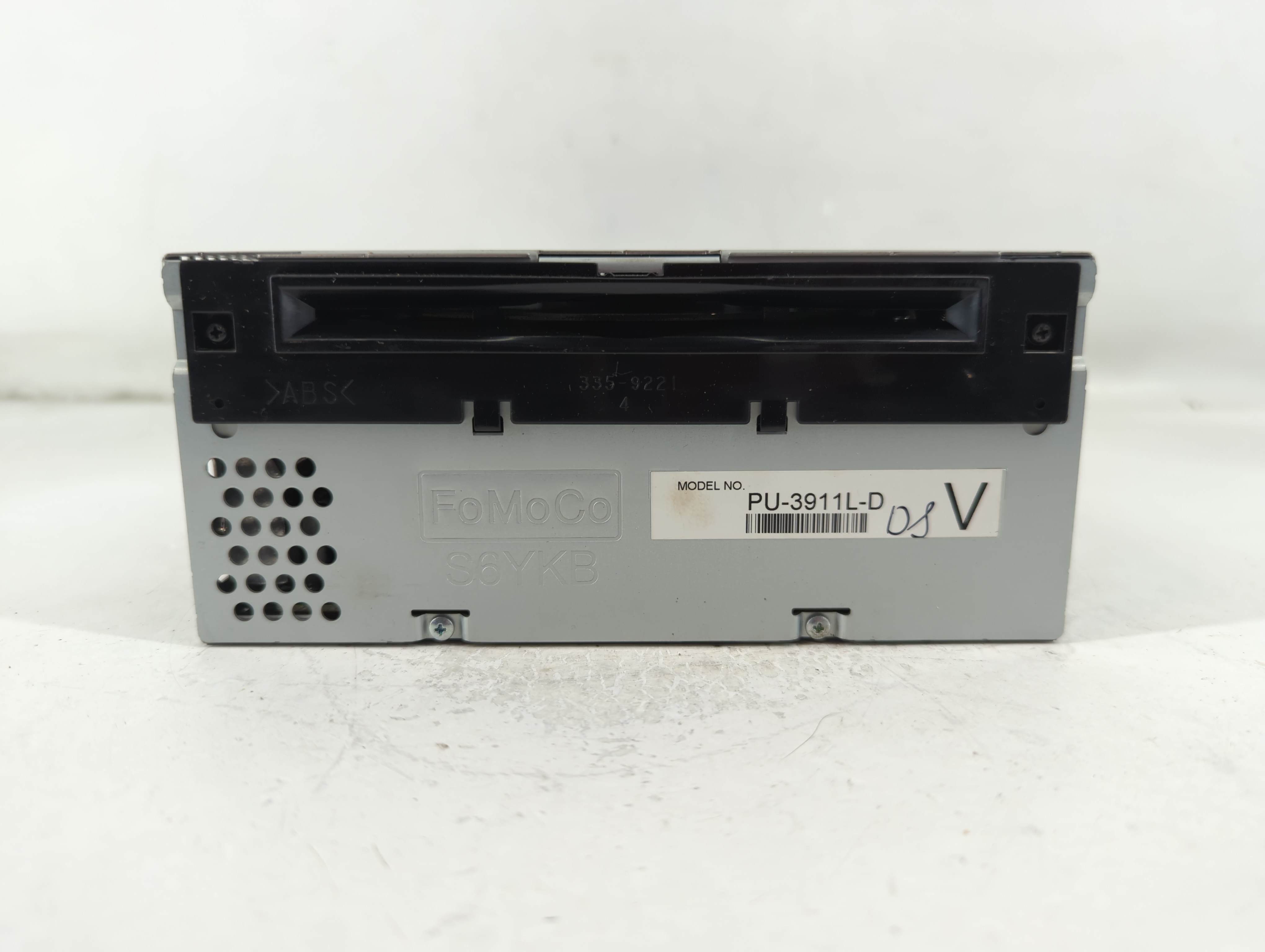 2015-2015 Ford Explorer Am Fm Cd Player Radio Receiver 786927 - Oemusedautoparts1.com