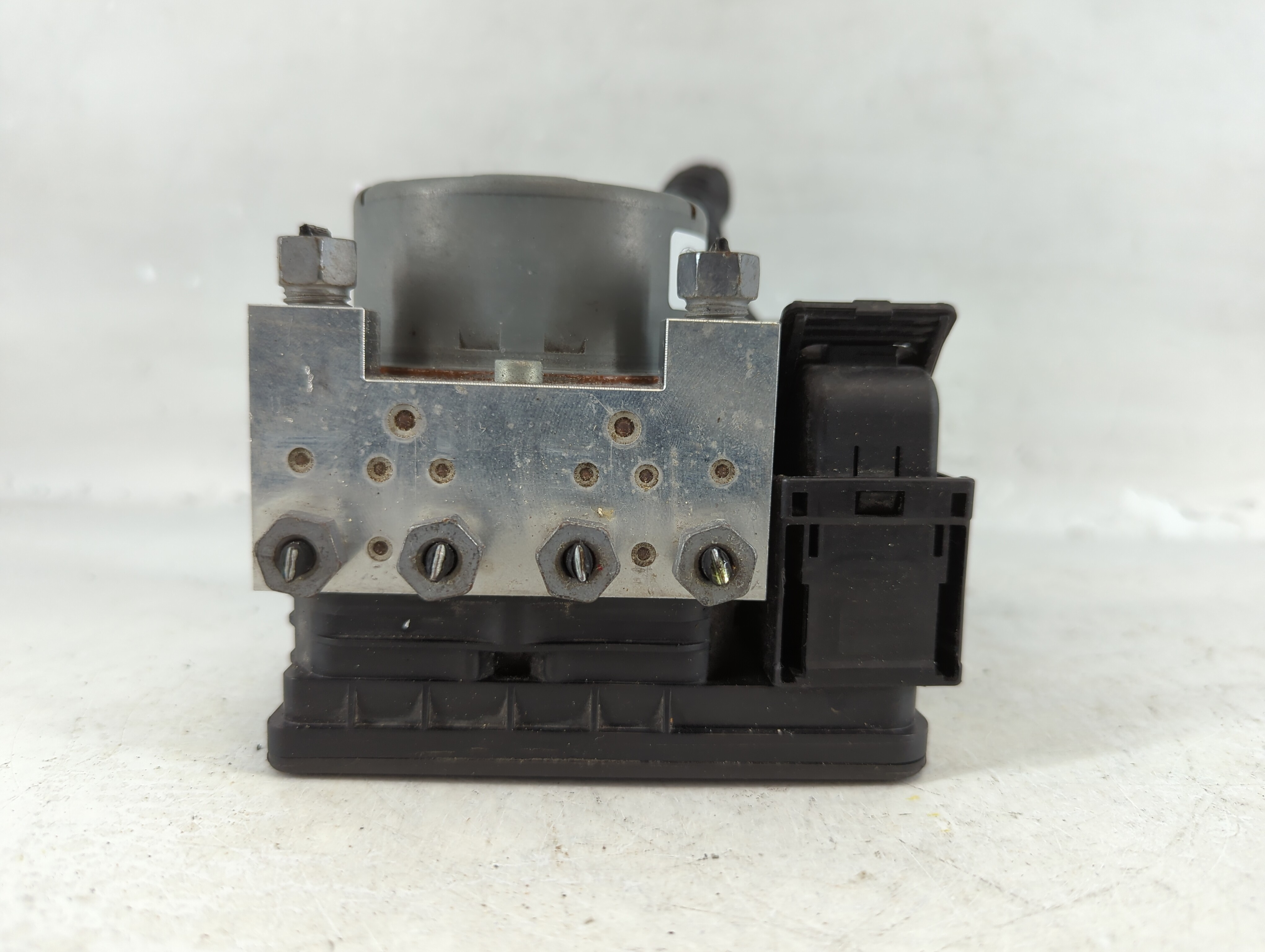 Picture of 2017-2018 Lincoln Mkz Abs Pump Control Module 786932