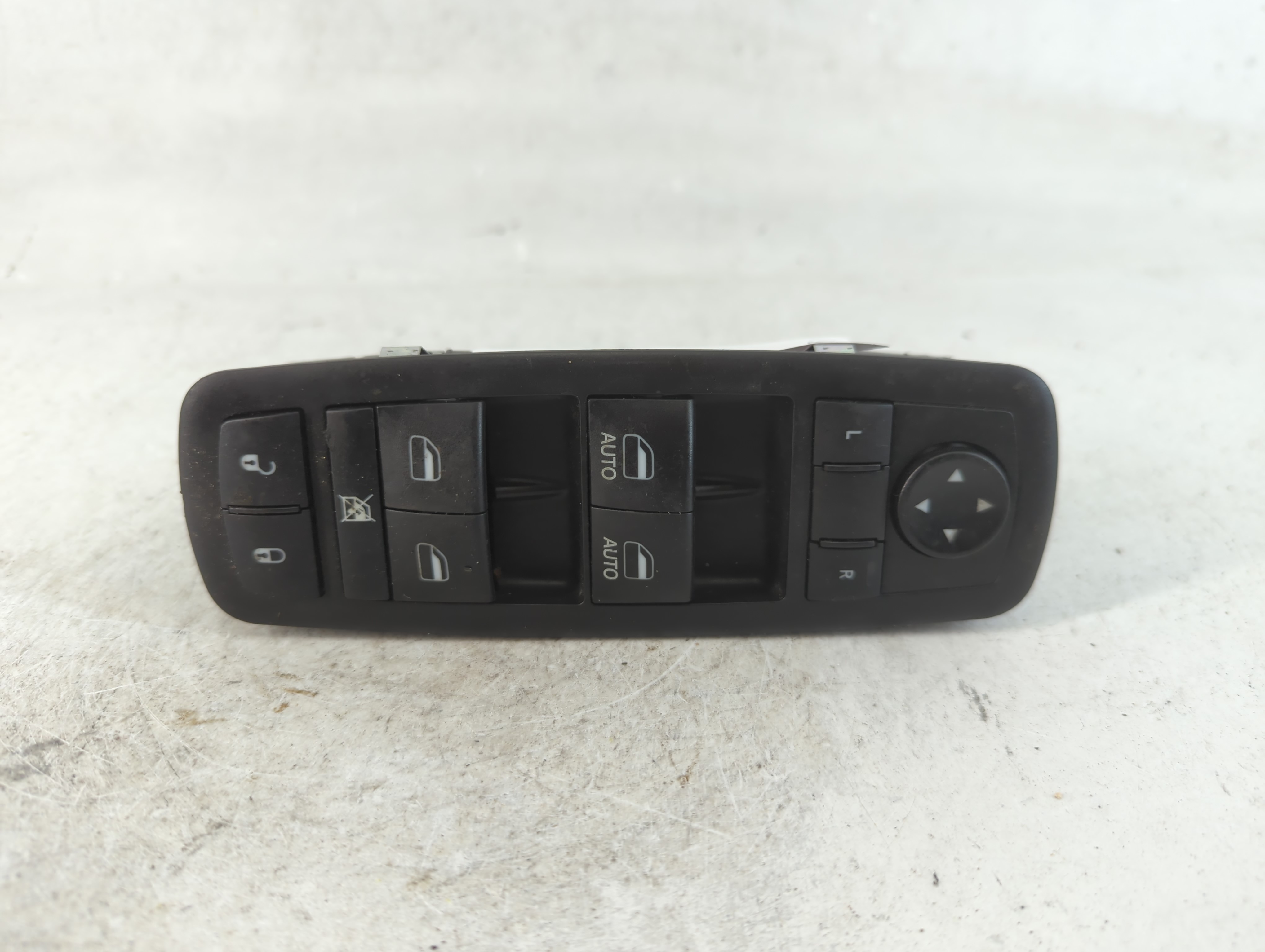 2015-2019 Chrysler 300 Driver Left Door Master Power Window Switch 786963 - Oemusedautoparts1.com