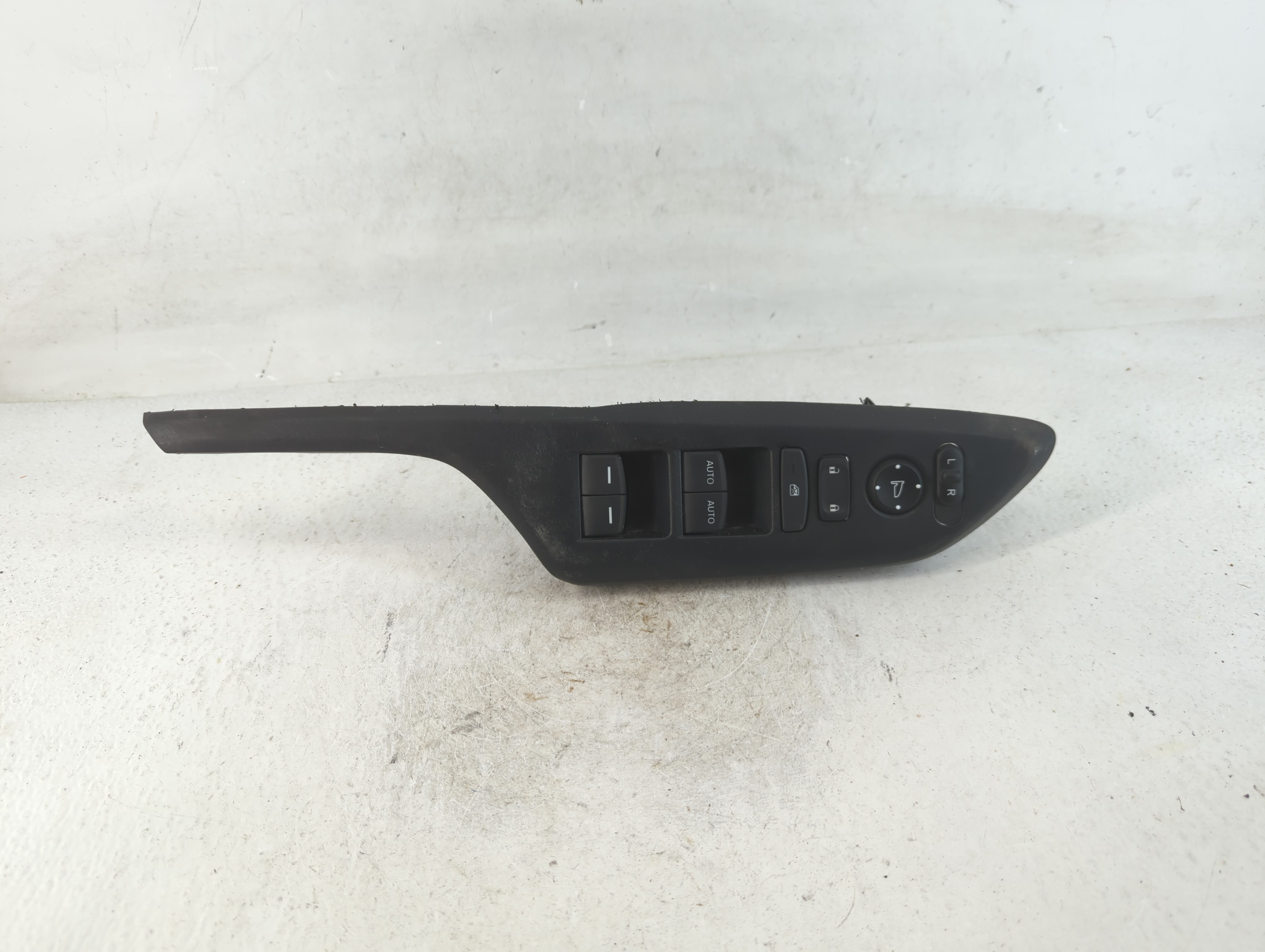 2016-2021 Honda Civic Driver Left Door Master Power Window Switch 786981 - Oemusedautoparts1.com