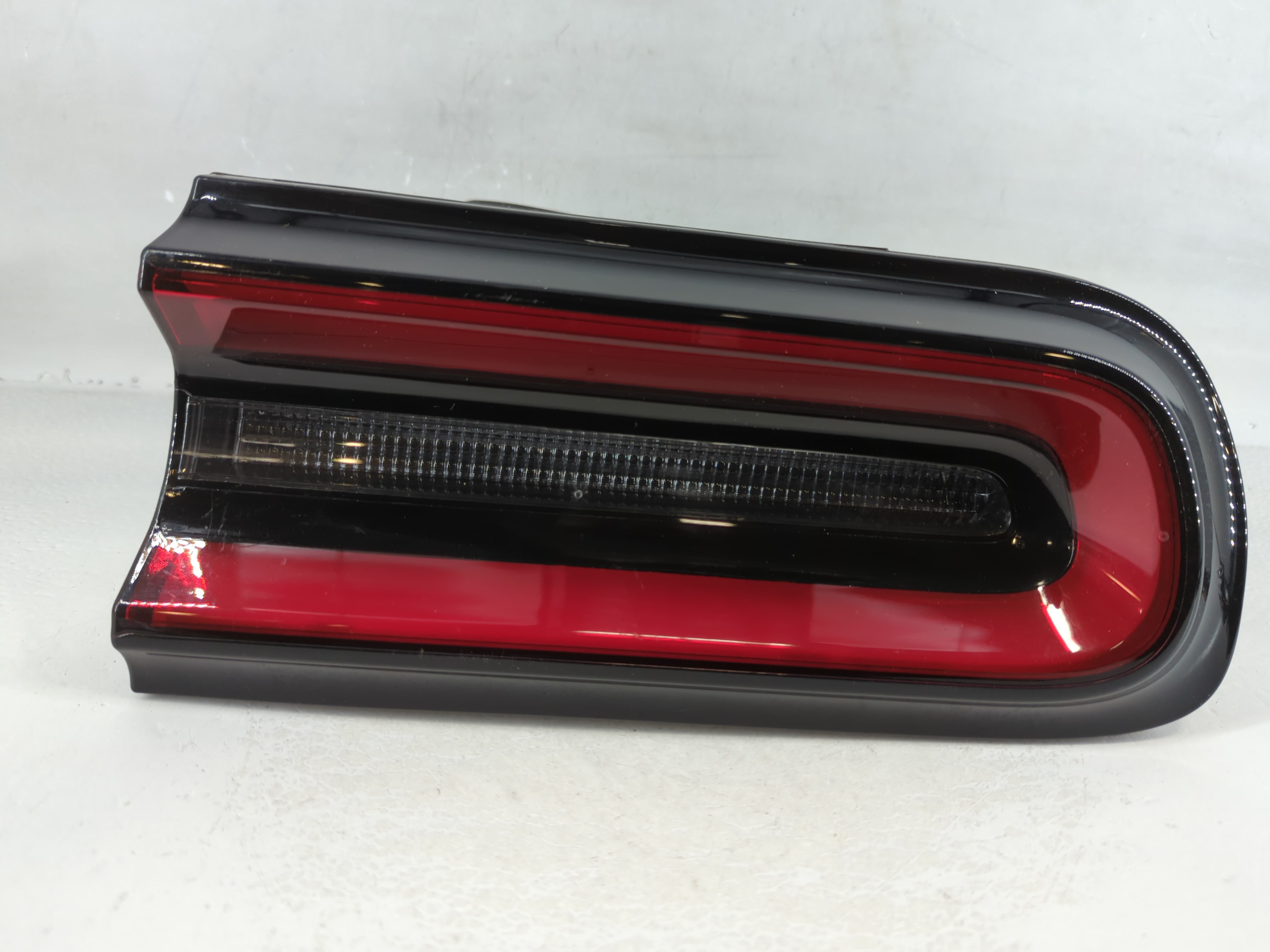 2015-2022 Dodge Challenger Passenger Right Side Tail Light Taillight Oem 787093 - Oemusedautoparts1.com