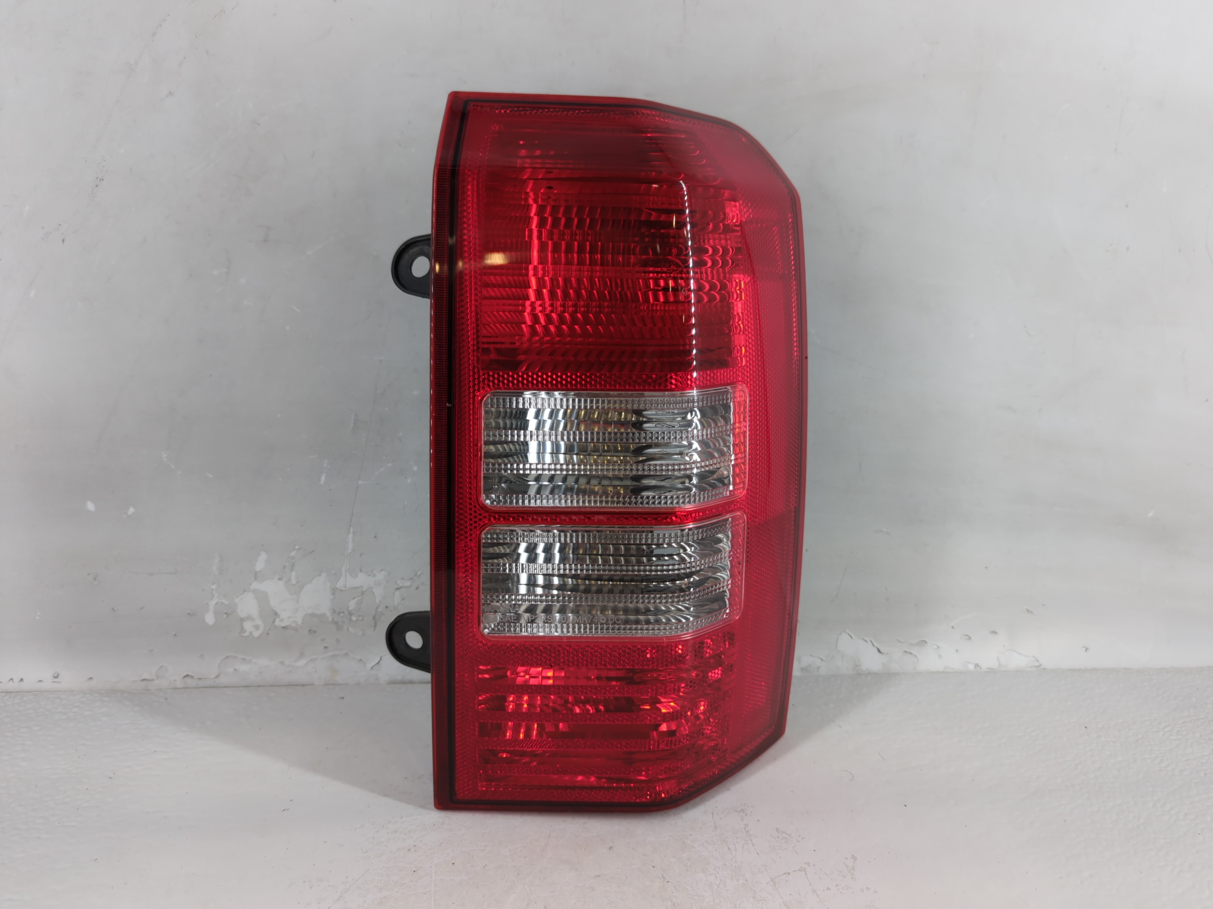 2008-2017 Jeep Patriot Passenger Right Side Tail Light Taillight Oem 787101 - Oemusedautoparts1.com