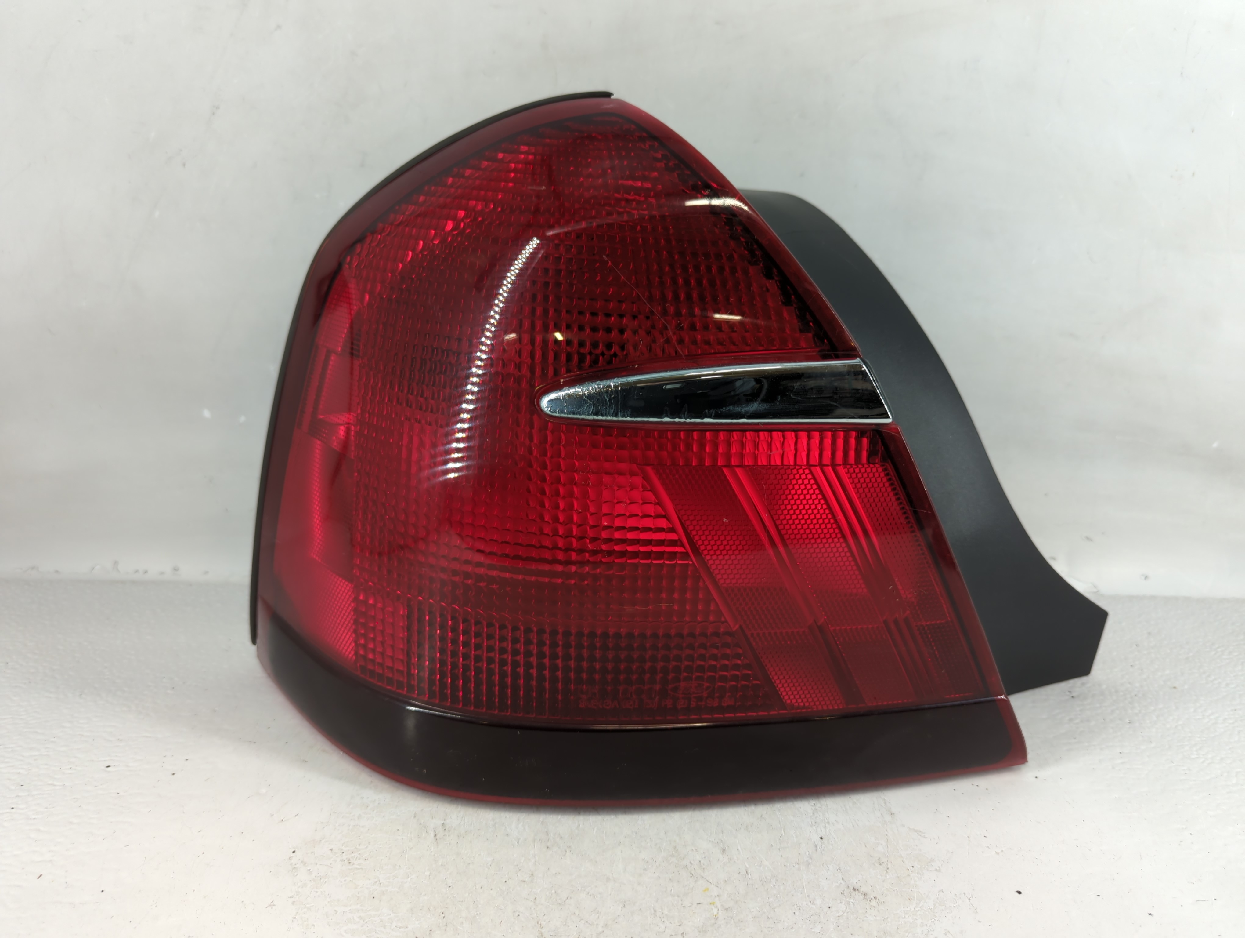 1998-2002 Mercury Grand Marquis Driver Left Side Tail Light Taillight Oem 787218 - Oemusedautoparts1.com