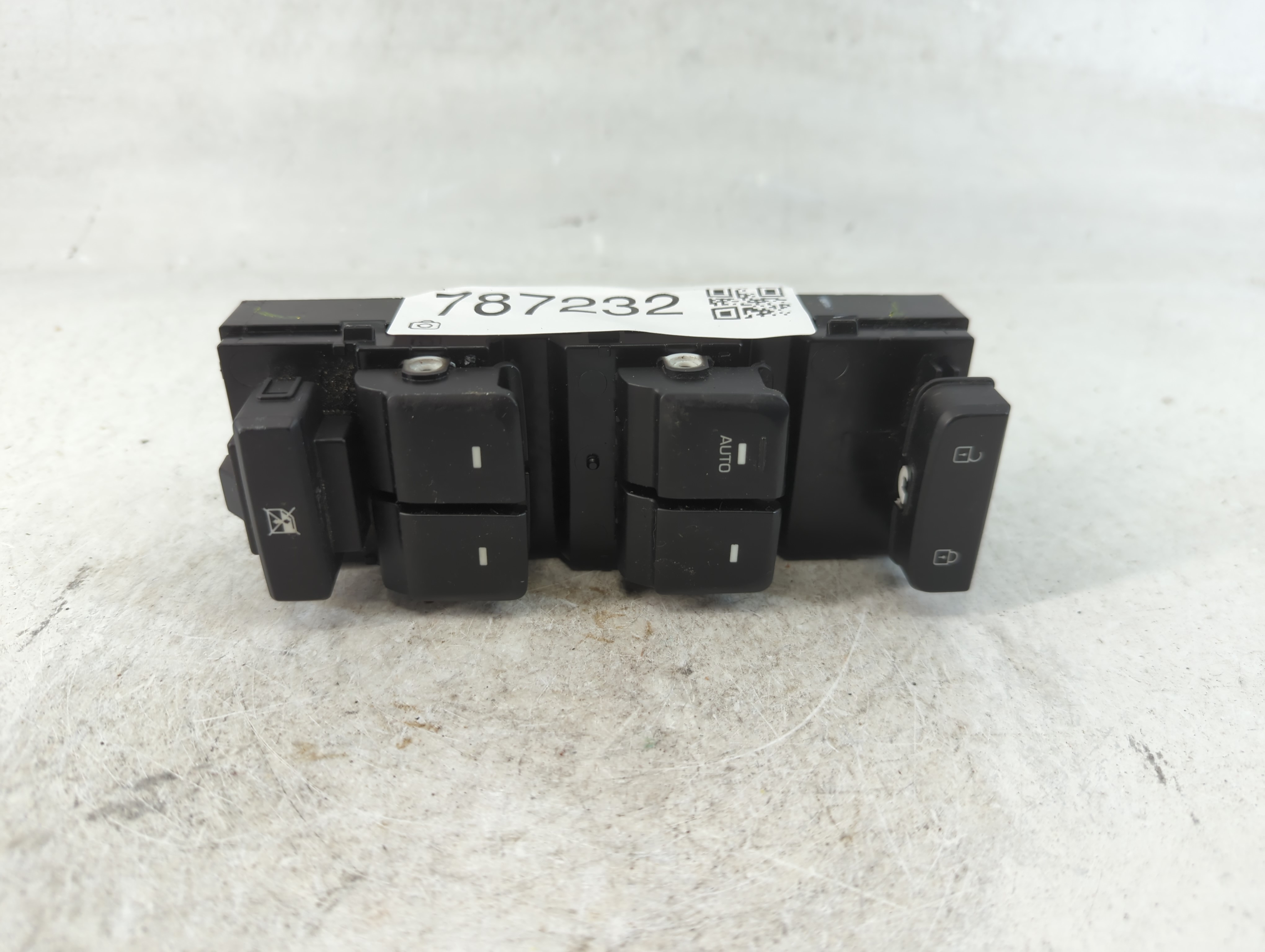 2015-2019 Hyundai Sonata Driver Left Door Master Power Window Switch 787232 - Oemusedautoparts1.com